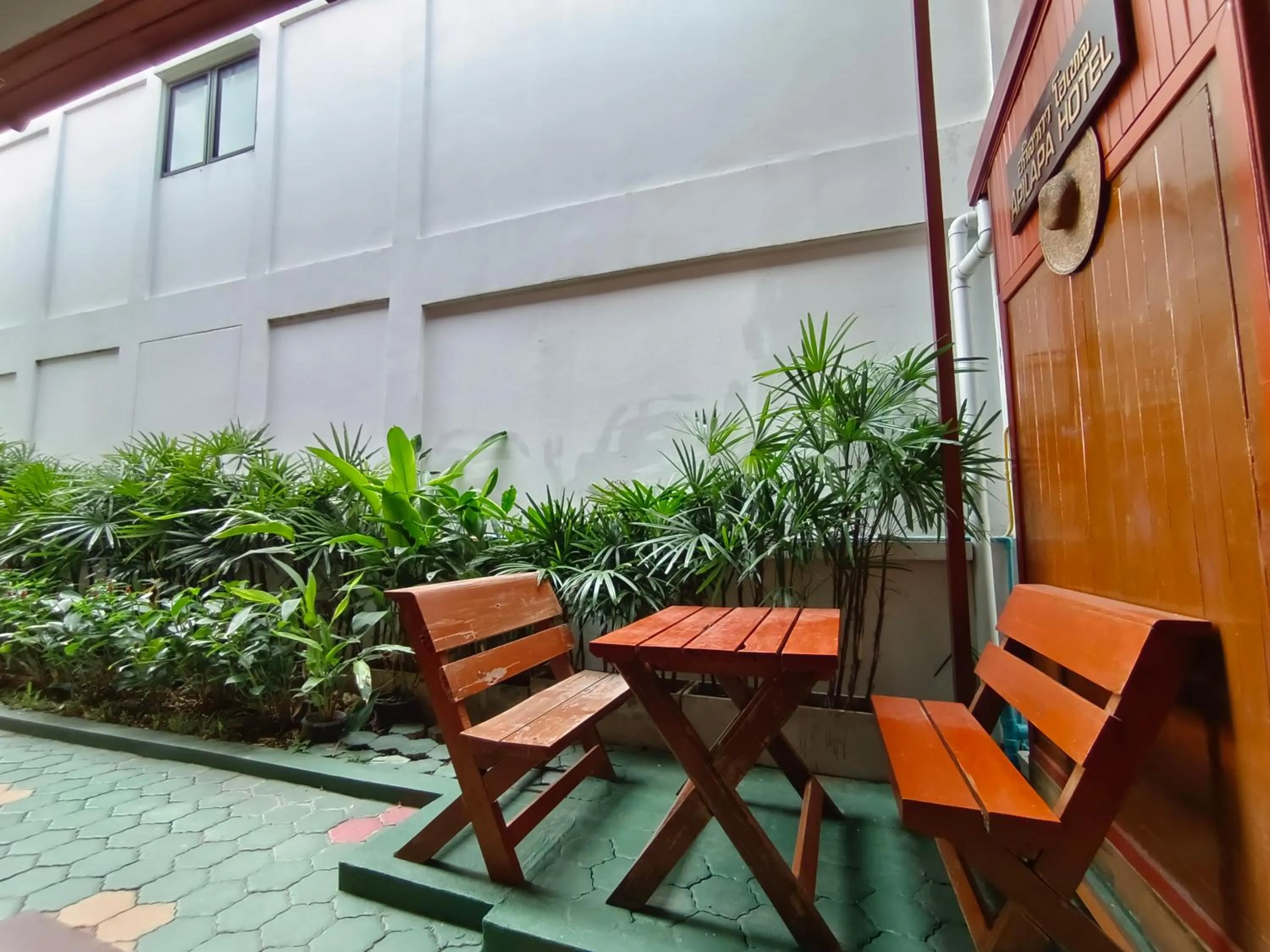 Patio in Apilapa Hotel
