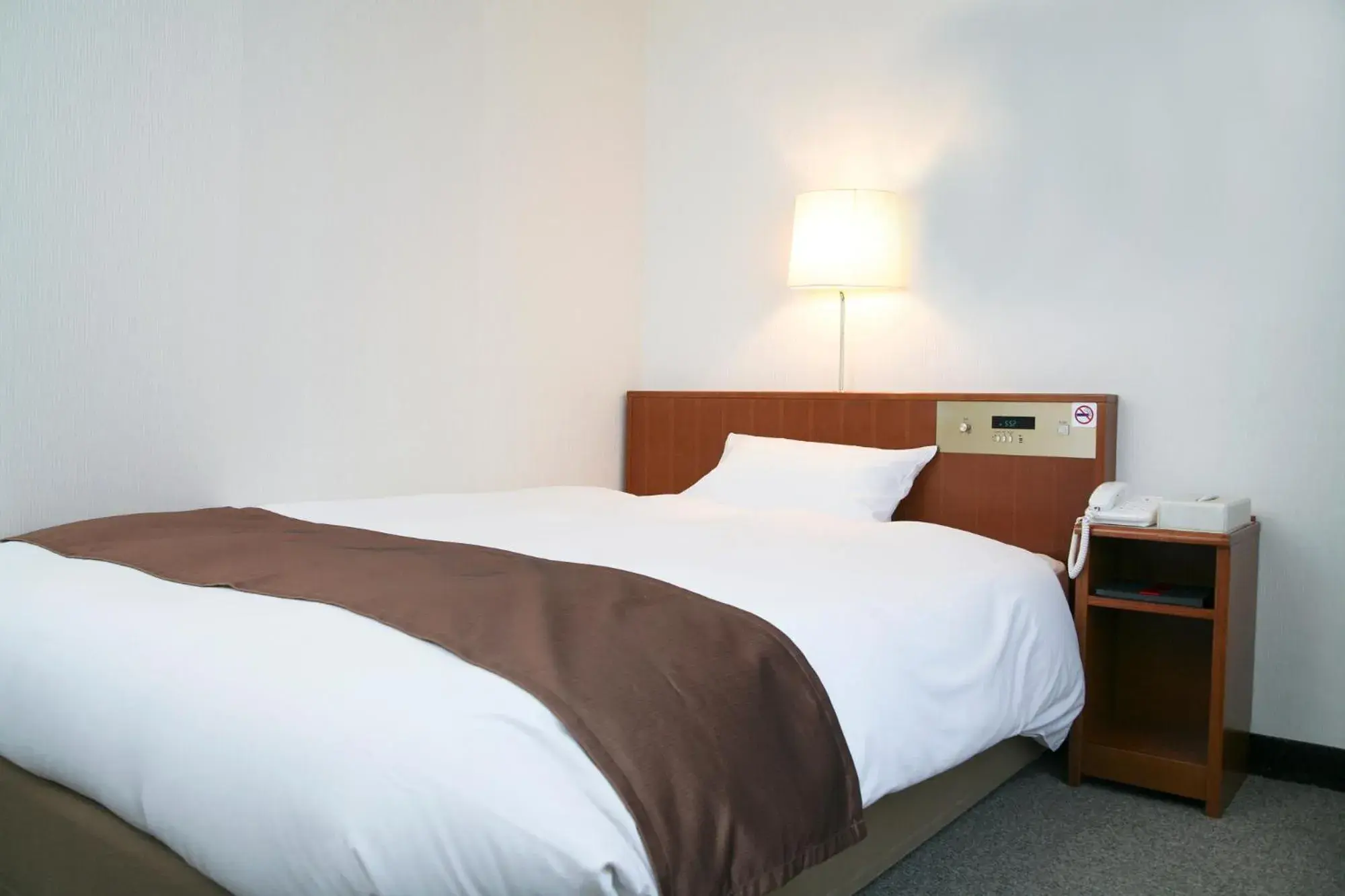 Bed in Tokyo Plaza Hotel Bed in Tokyo Plaza Hotel