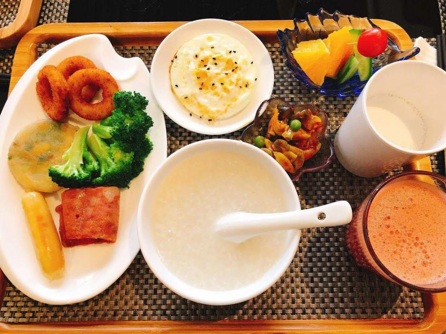 Breakfast in SSAW Boutique Hotel Hangzhou Qiandao Lake