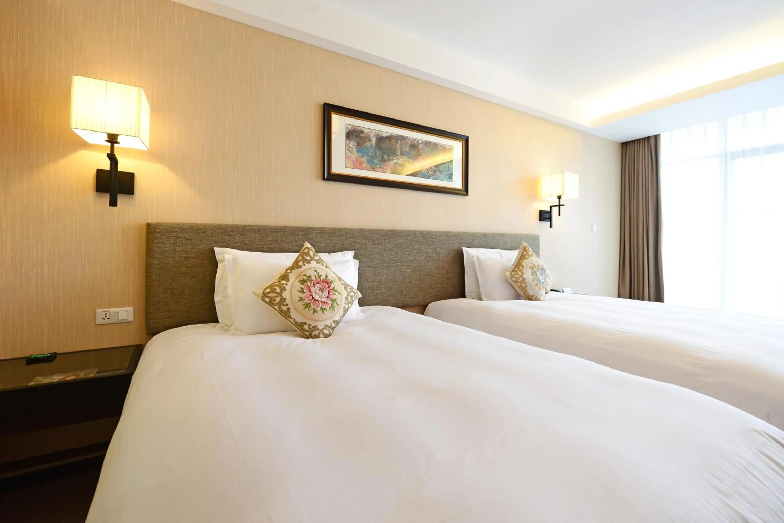 View (from property/room), Bed in SSAW Boutique Hotel Hangzhou Qiandao Lake