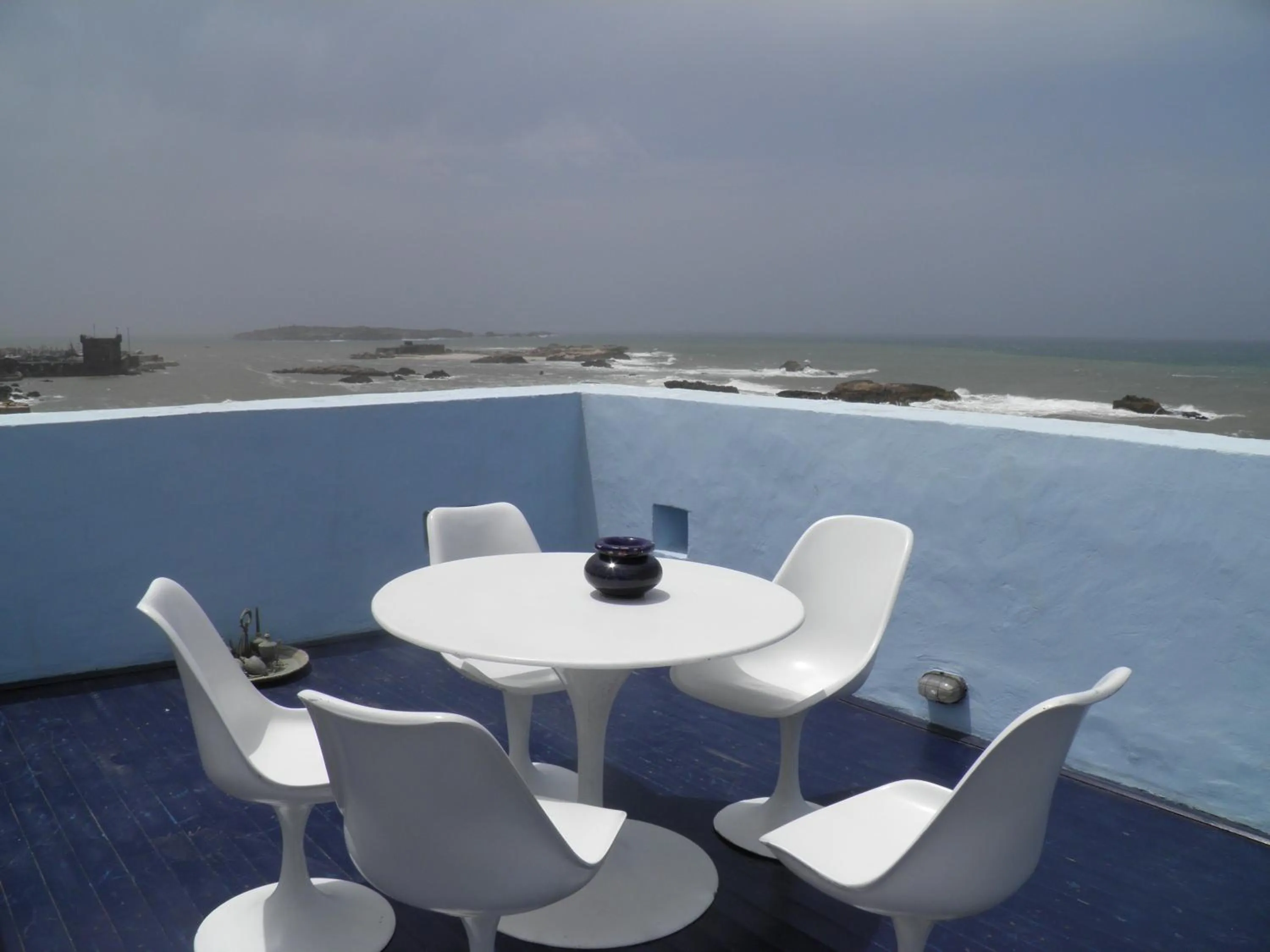 Restaurant/places to eat in La Maison des Artistes