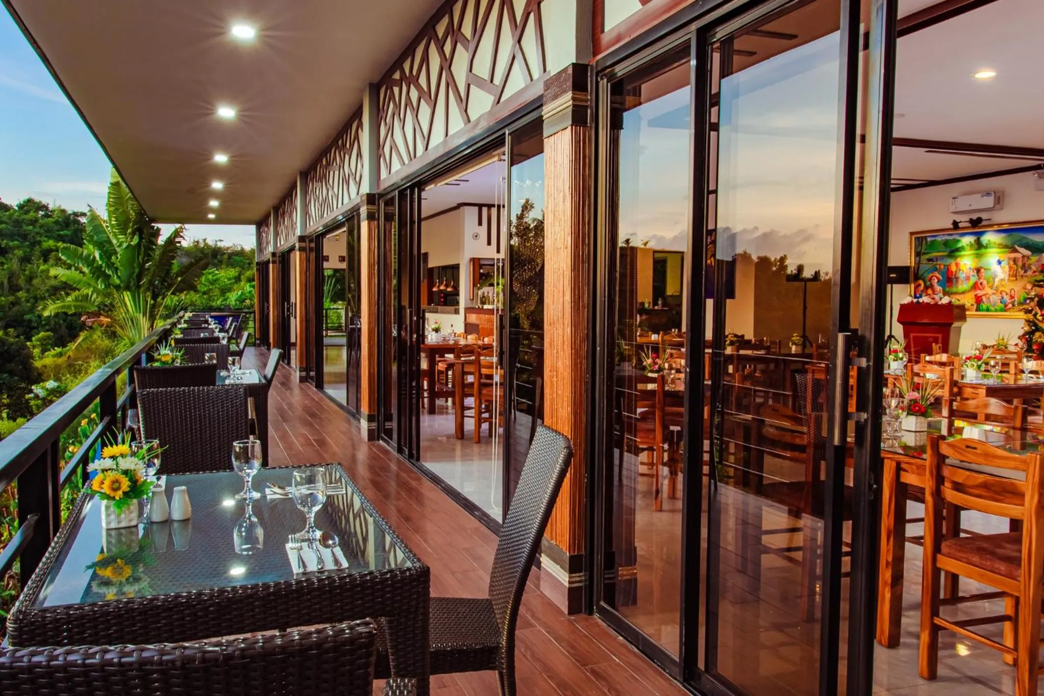 Restaurant/places to eat in Marqis Sunrise Sunset Resort and Spa