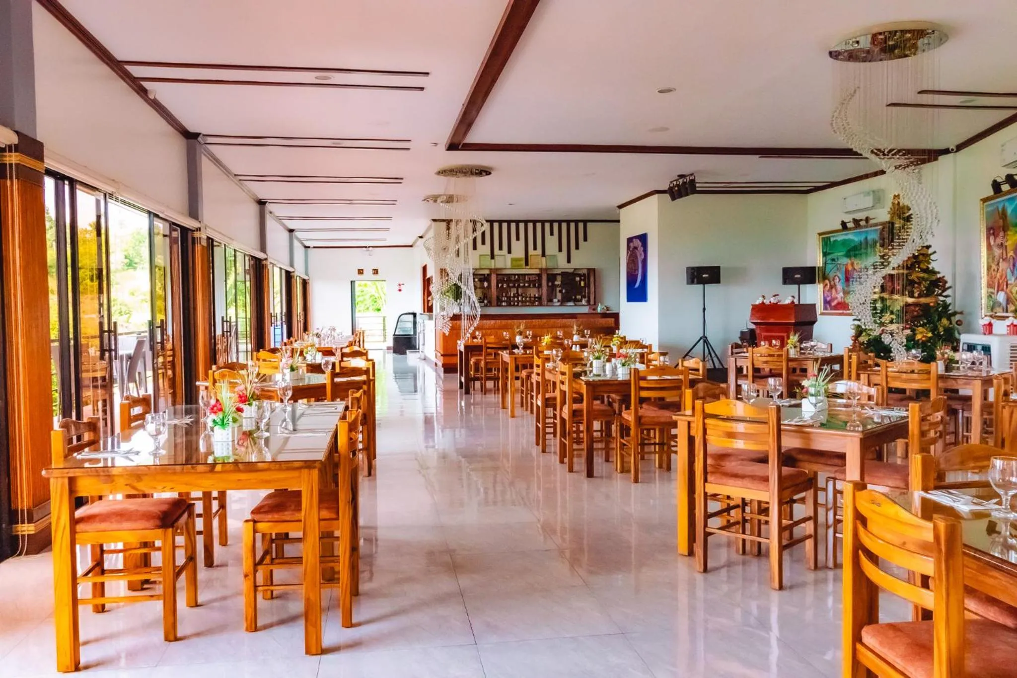 Restaurant/places to eat in Marqis Sunrise Sunset Resort and Spa