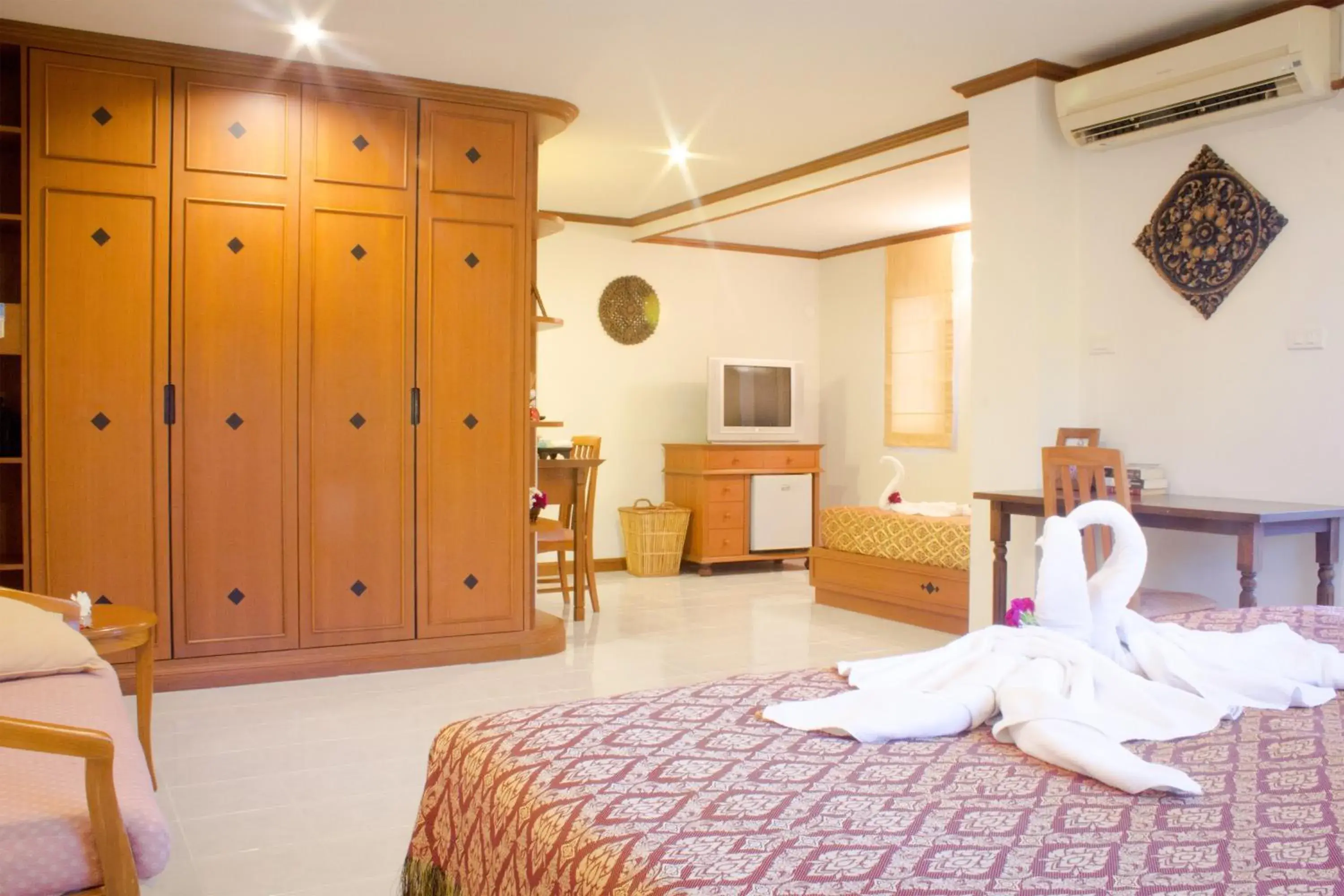 Family Suite in Hua Hin White Villa Hotel - SHA Certified Family Suite in Hua Hin White Villa Hotel - SHA Certified