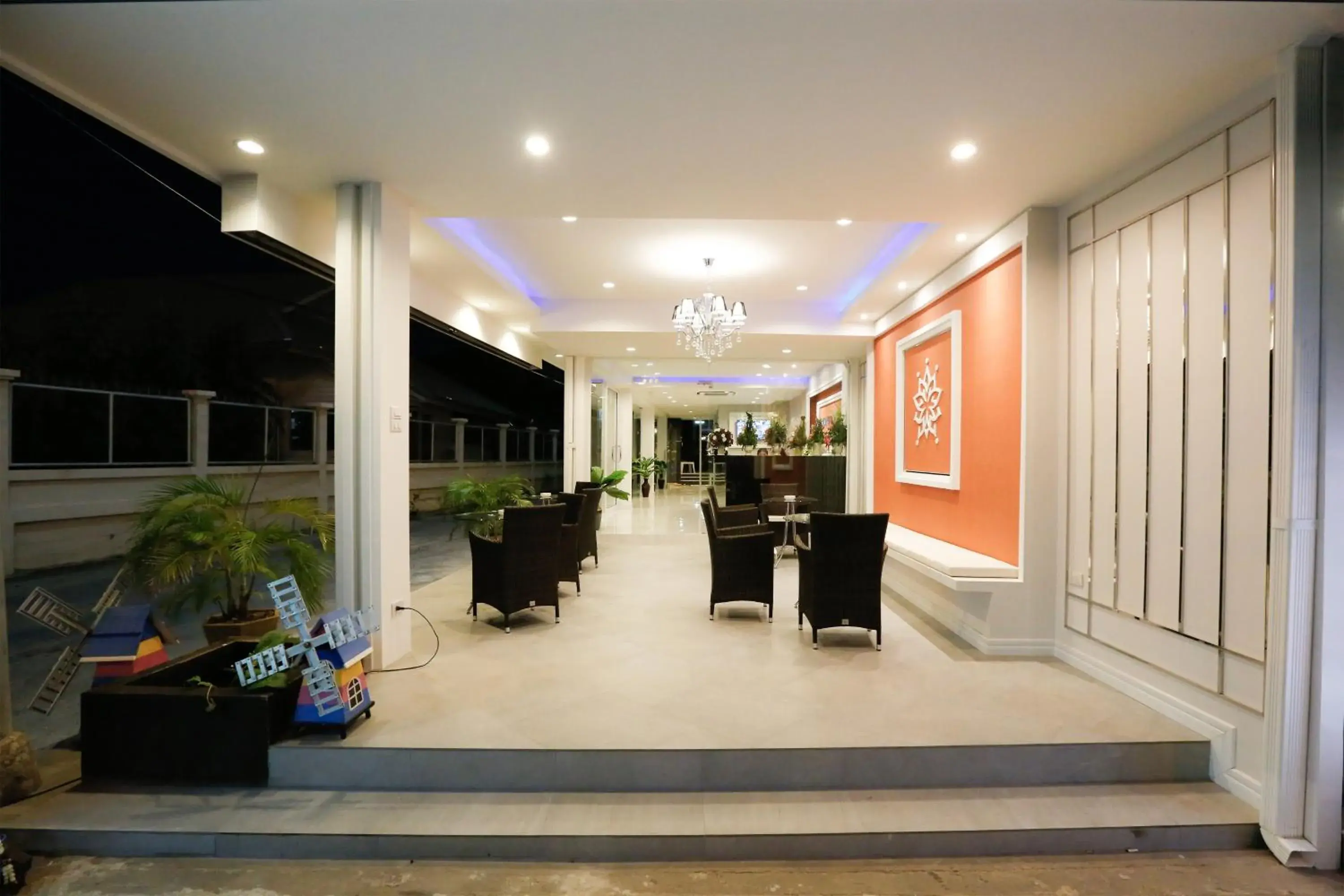 Lobby or reception in Hua Hin White Villa Hotel - SHA Certified Lobby or reception in Hua Hin White Villa Hotel - SHA Certified