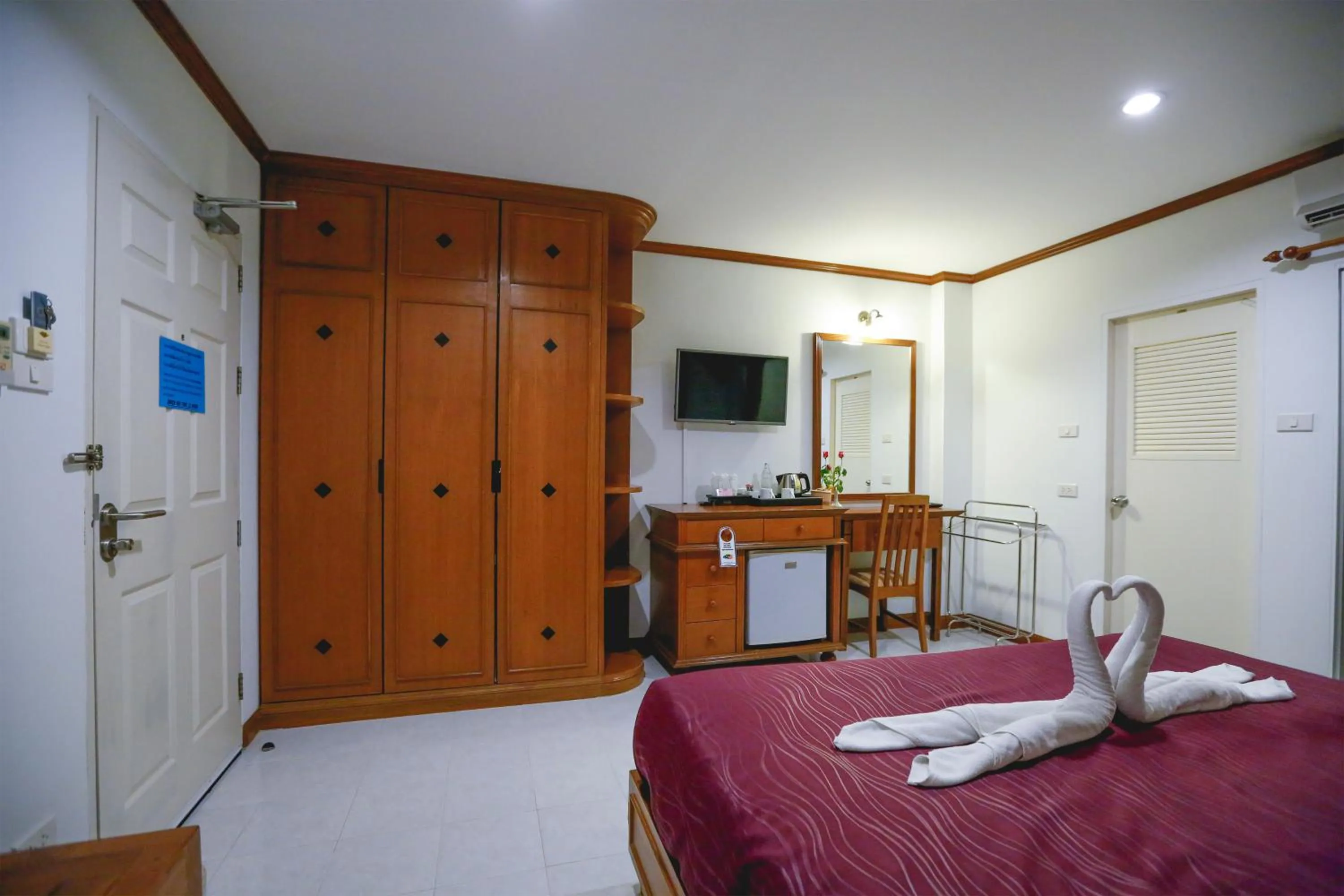 Bed in Hua Hin White Villa Hotel - SHA Certified