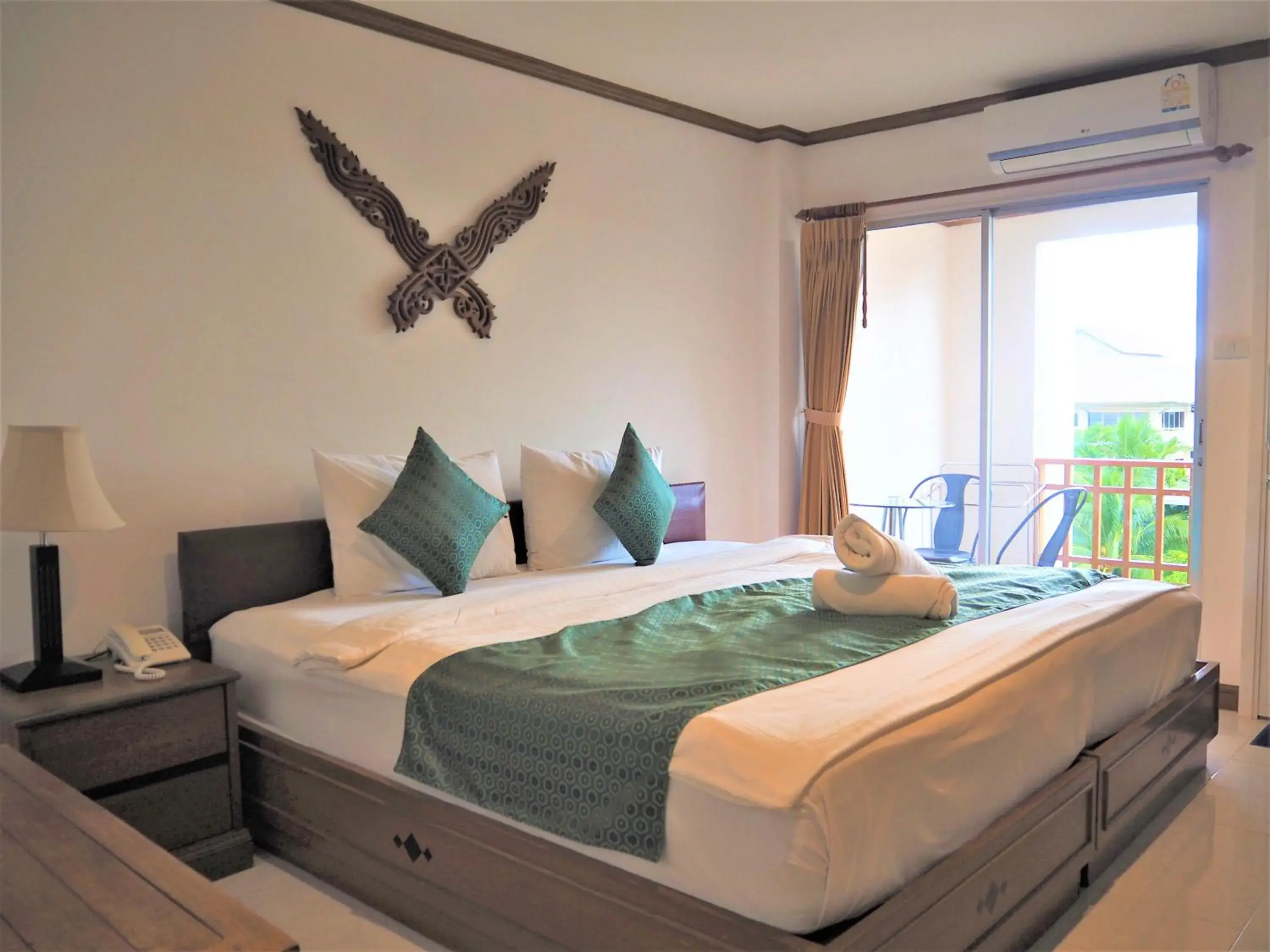 Bedroom, Bed in Hua Hin White Villa Hotel - SHA Certified Bedroom, Bed in Hua Hin White Villa Hotel - SHA Certified