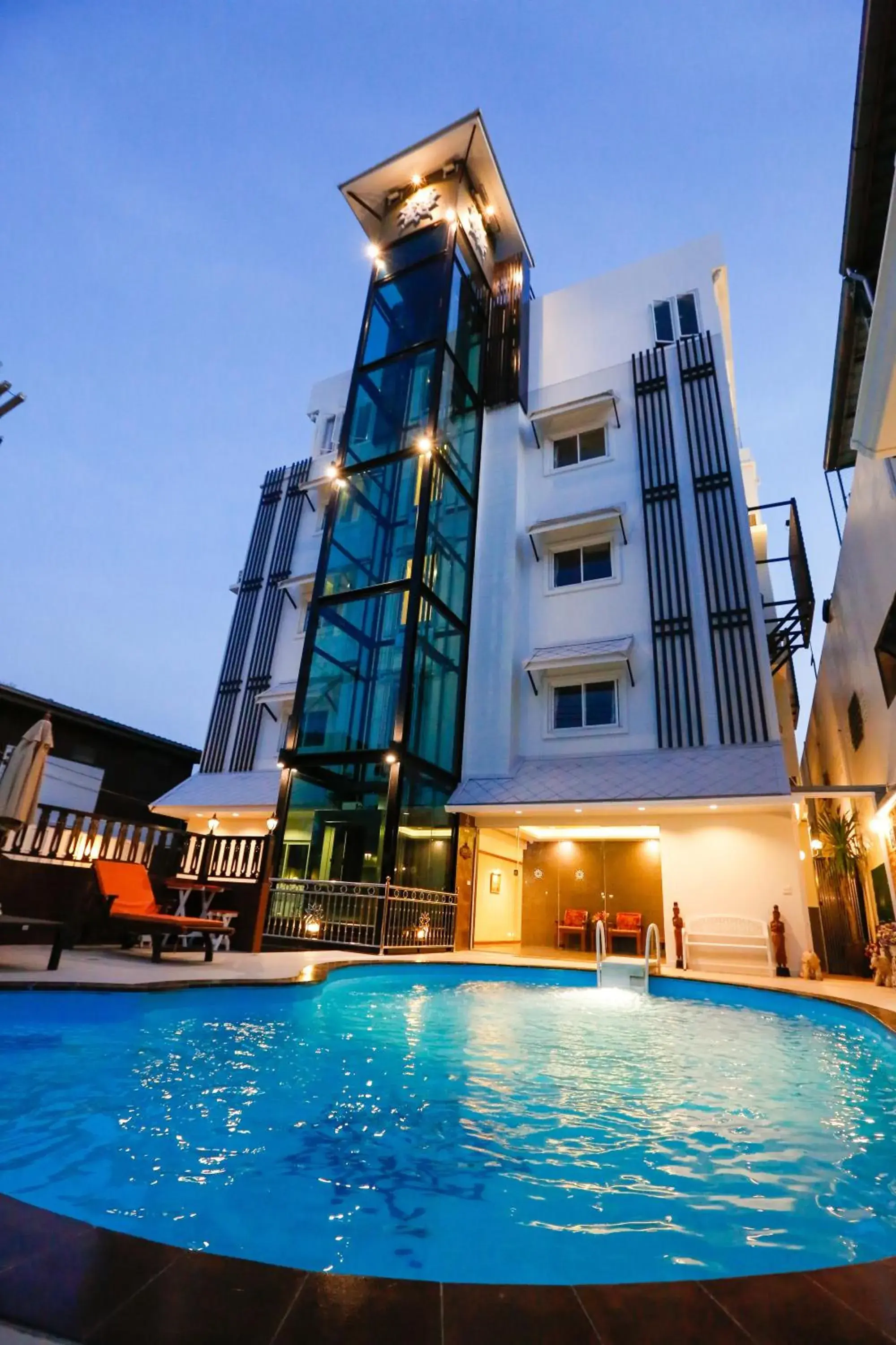 Facade/entrance in Hua Hin White Villa Hotel - SHA Certified Facade/entrance in Hua Hin White Villa Hotel - SHA Certified