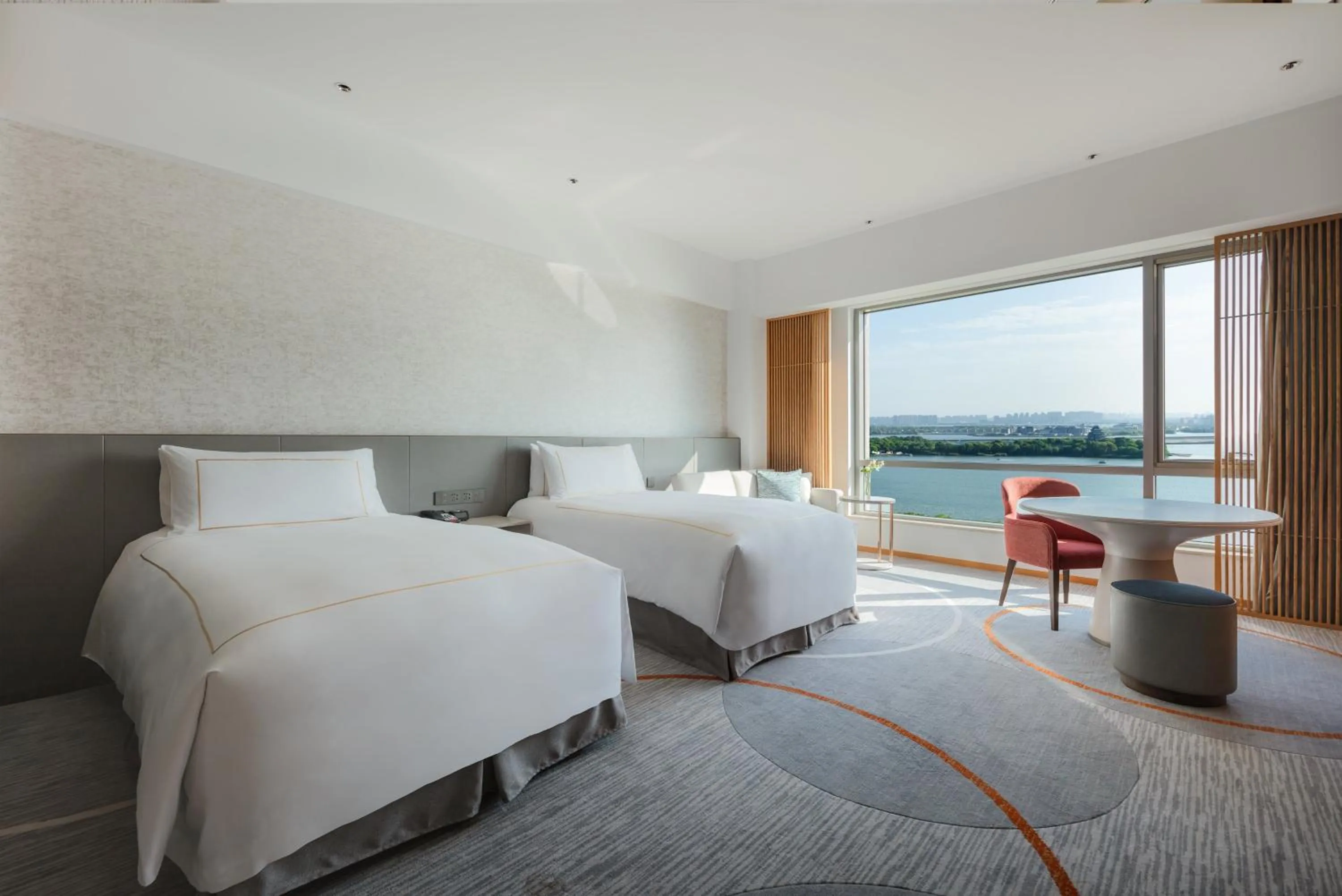 Photo of the whole room, Bed in InterContinental Suzhou Hotel by IHG
