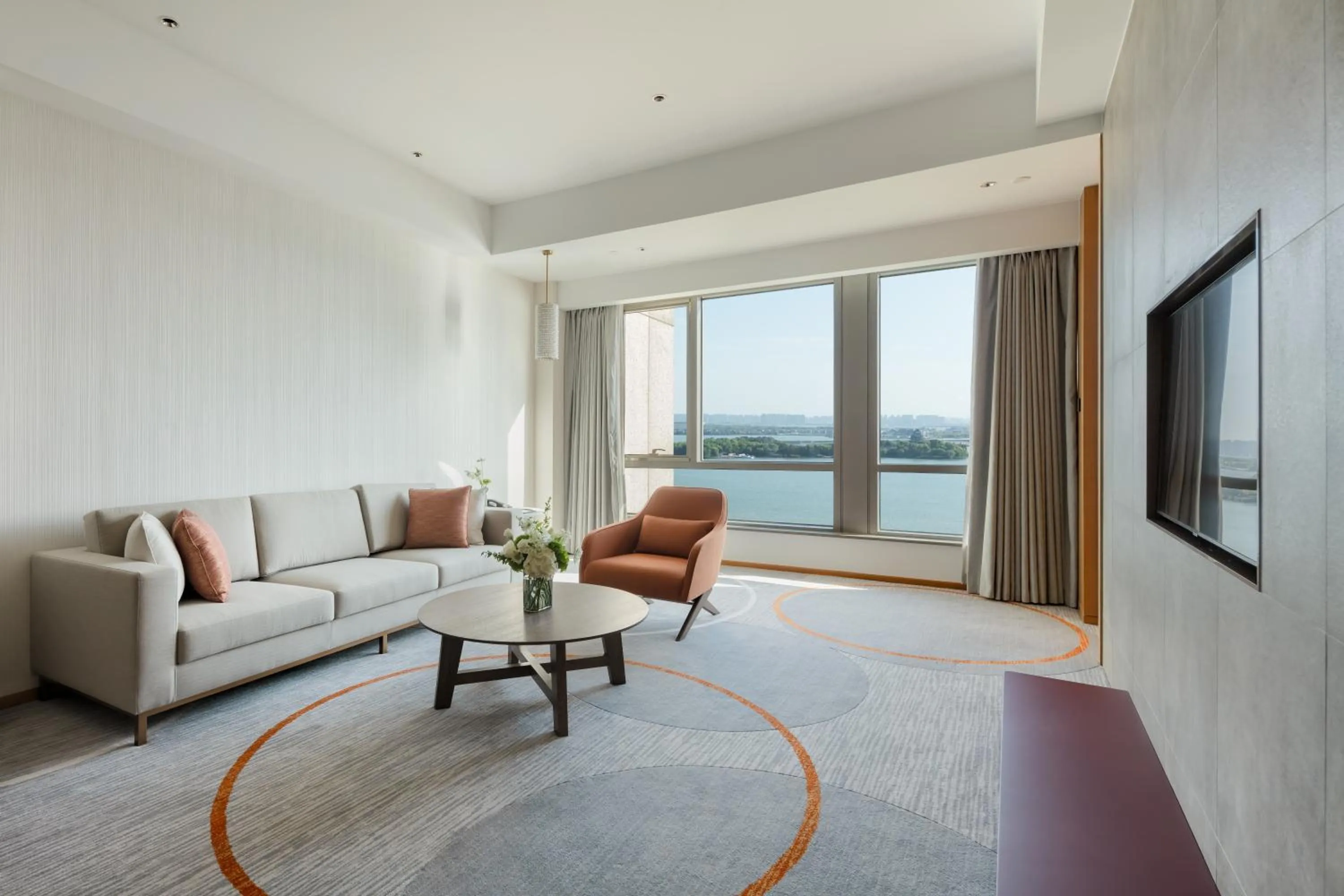 Living room in InterContinental Suzhou Hotel by IHG