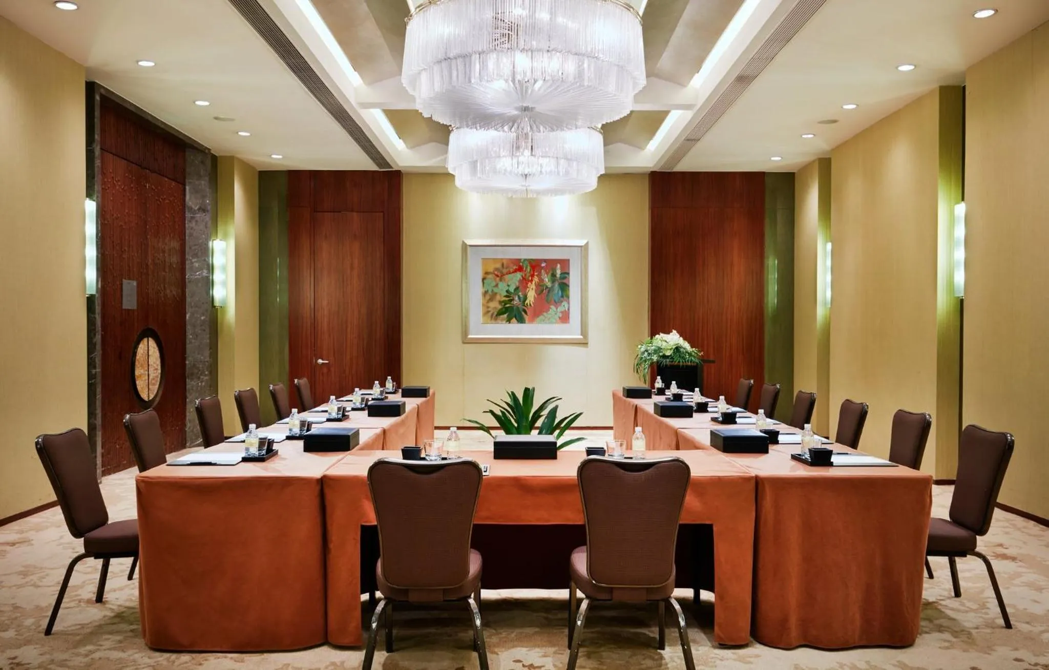Meeting/conference room in InterContinental Suzhou Hotel by IHG
