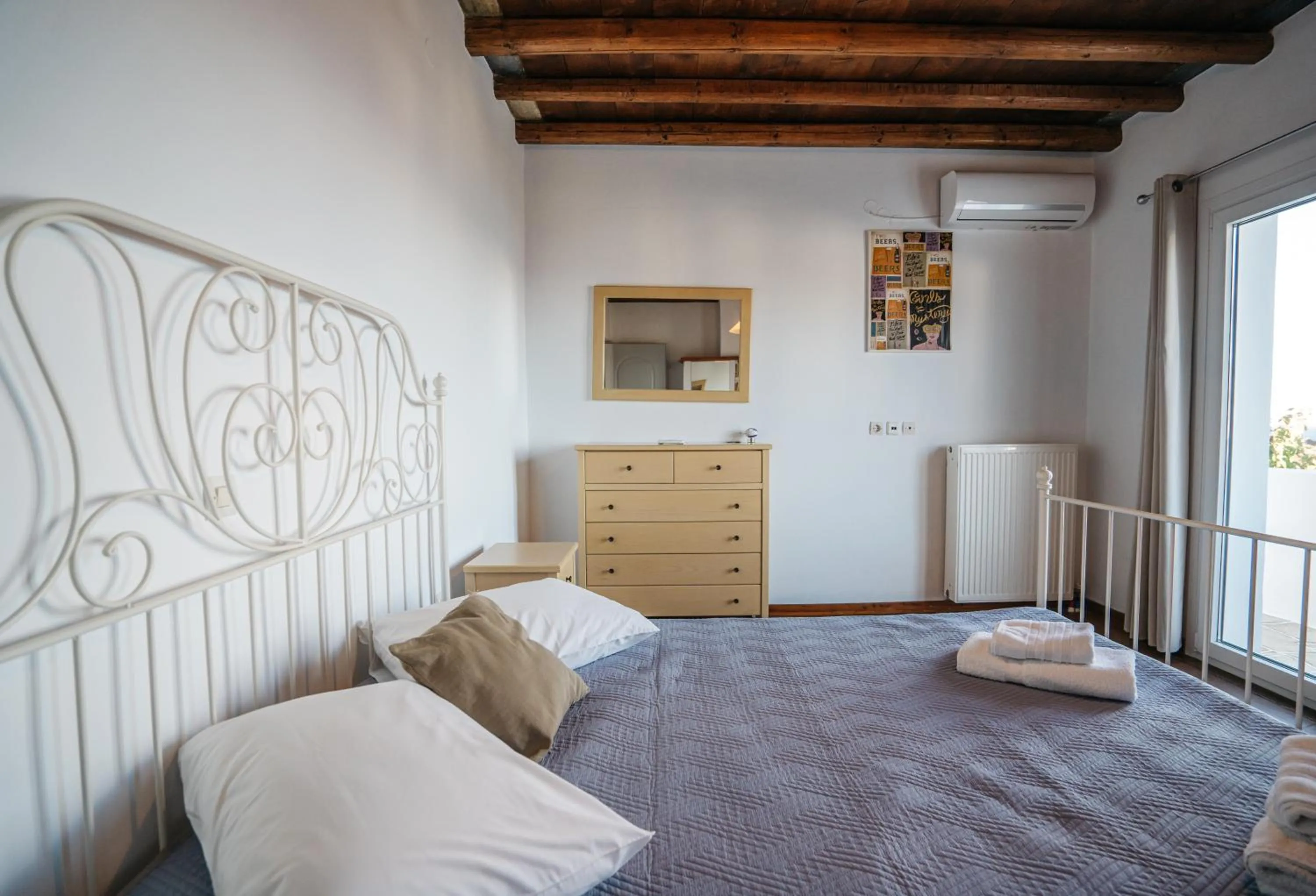 Bedroom, Bed in Cape Napos