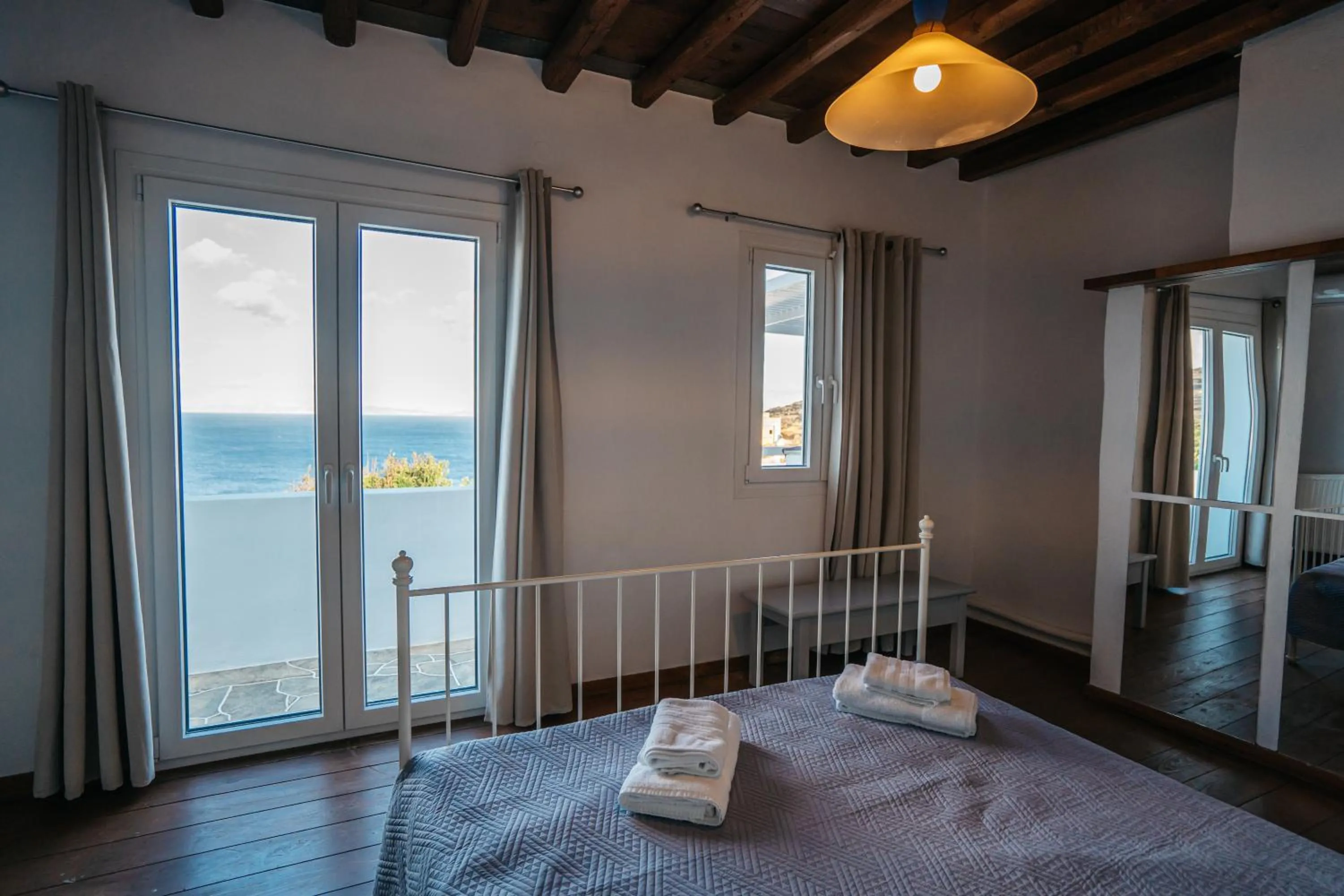 Bedroom, Bed in Cape Napos