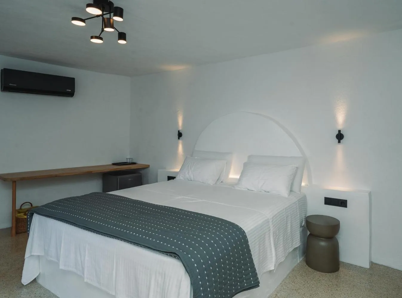 Bedroom, Bed in Cape Napos