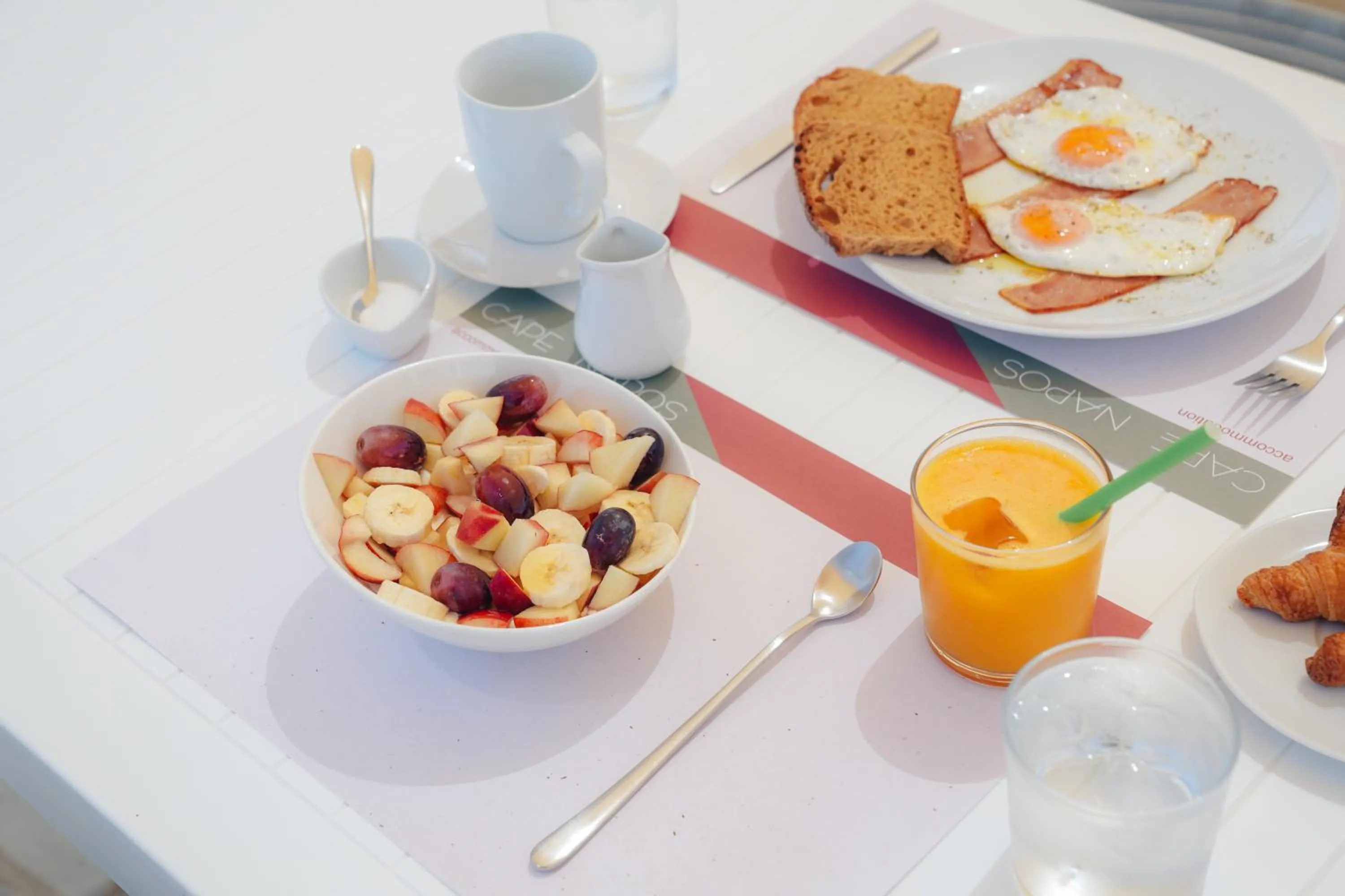 Breakfast in Cape Napos