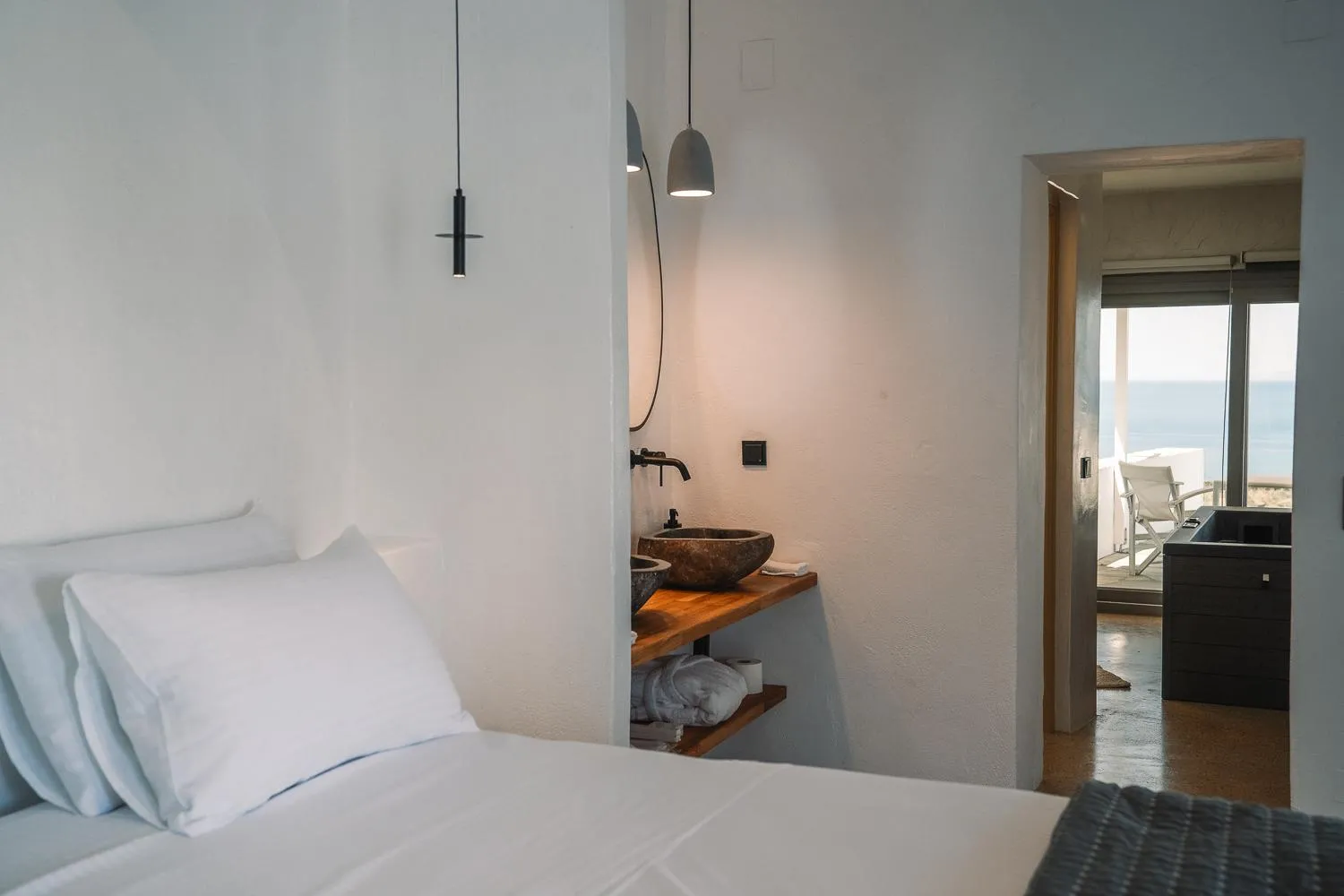 Bed in Cape Napos
