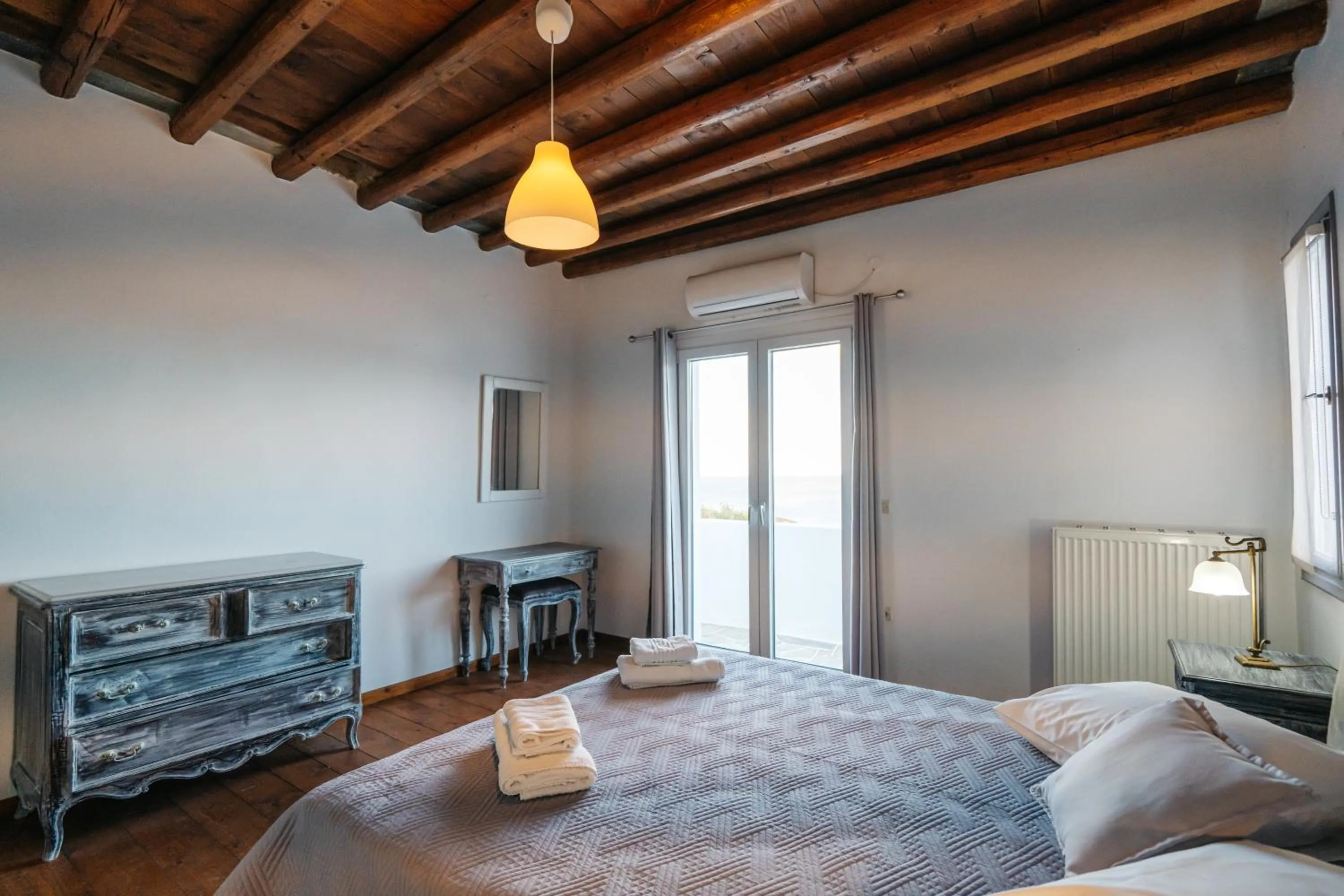 Bedroom, Bed in Cape Napos