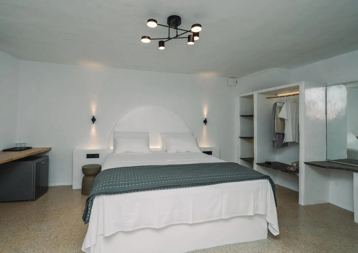 Bed in Cape Napos