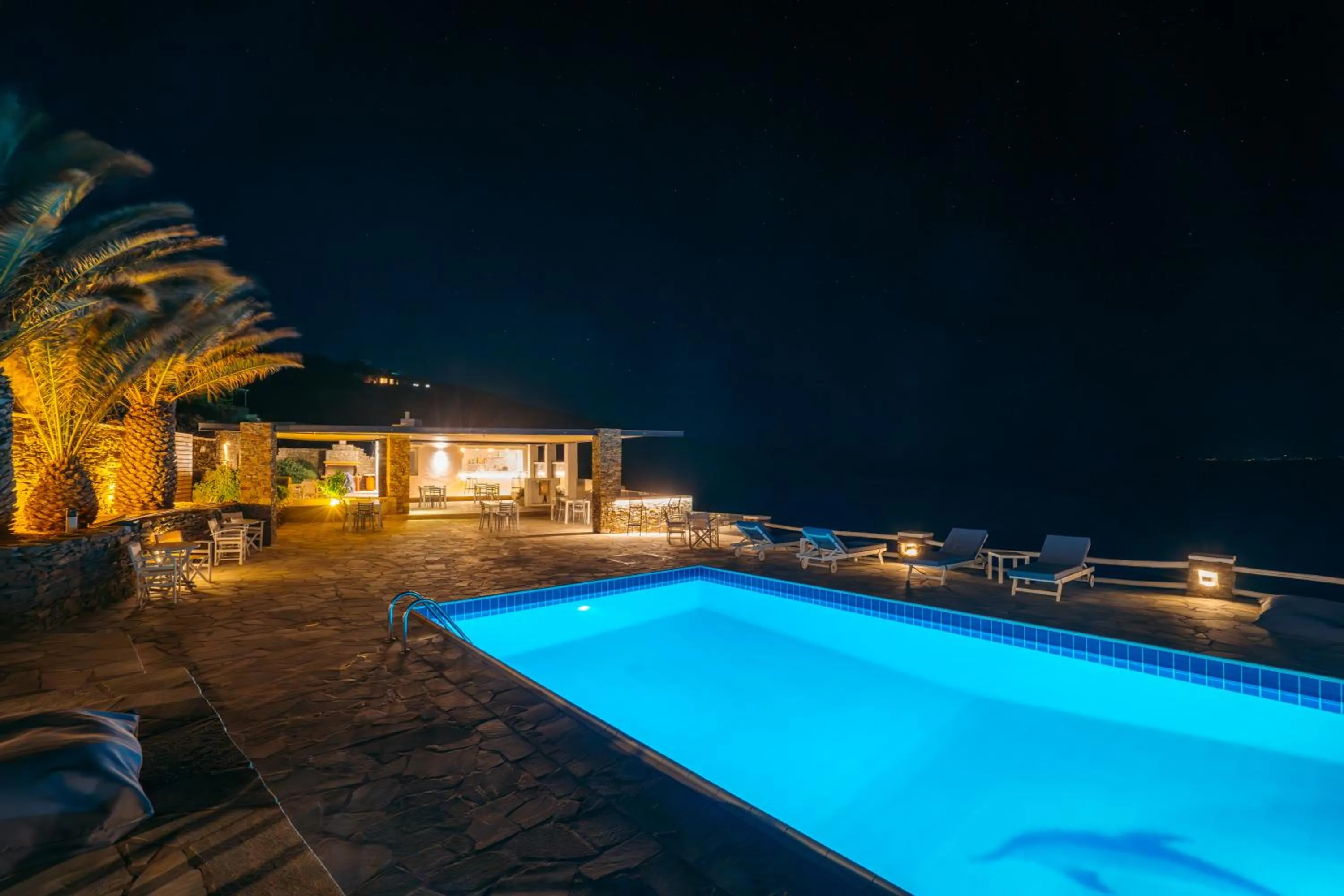 Swimming pool in Cape Napos