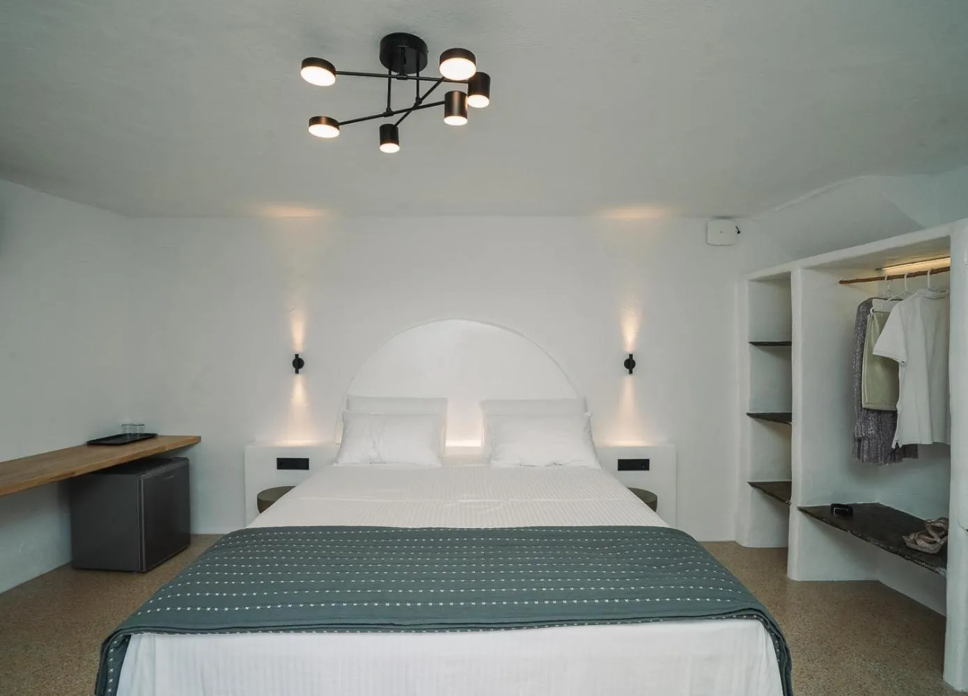 Bed in Cape Napos
