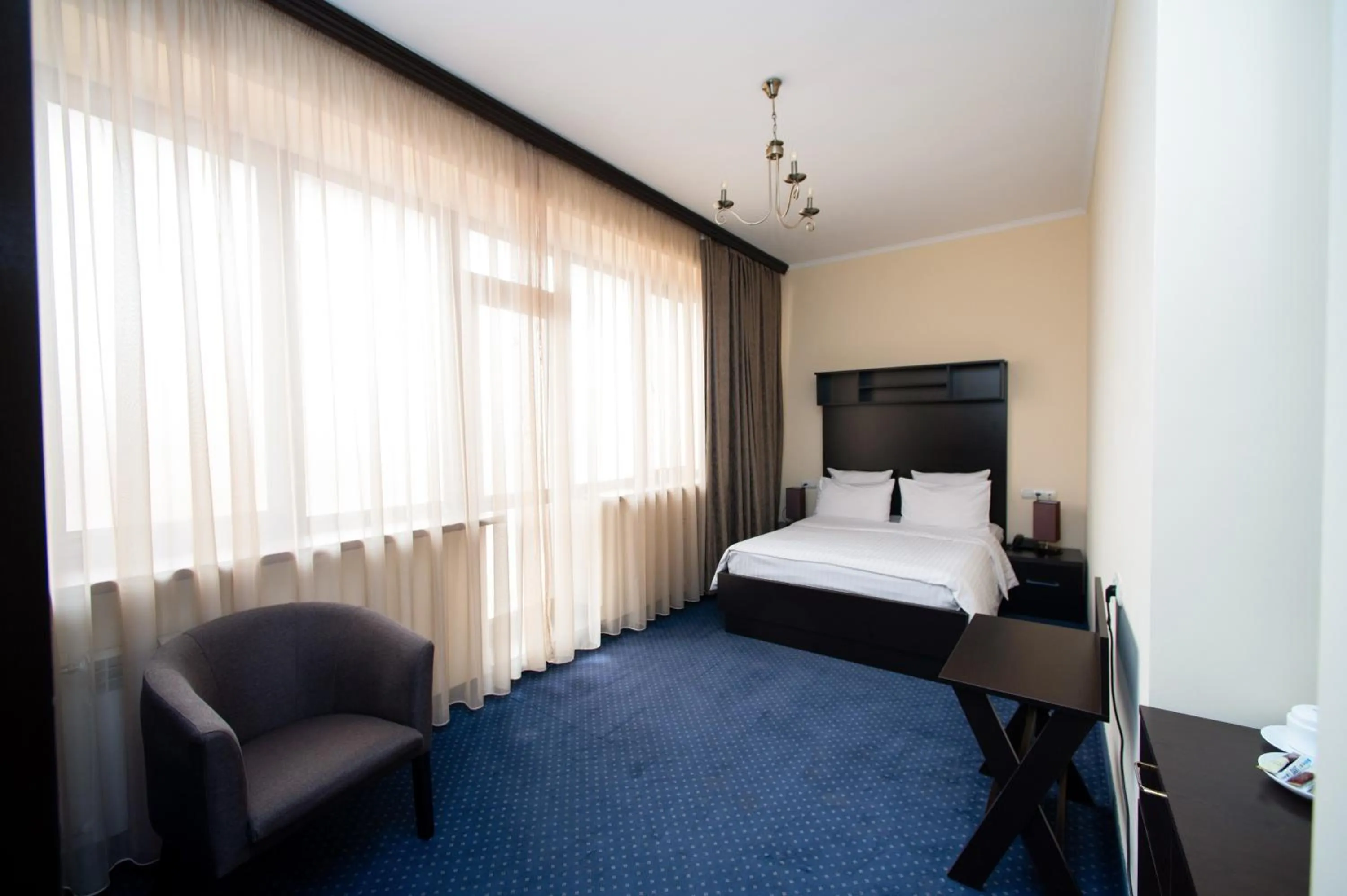 Bedroom, Bed in 14 Floor Hotel