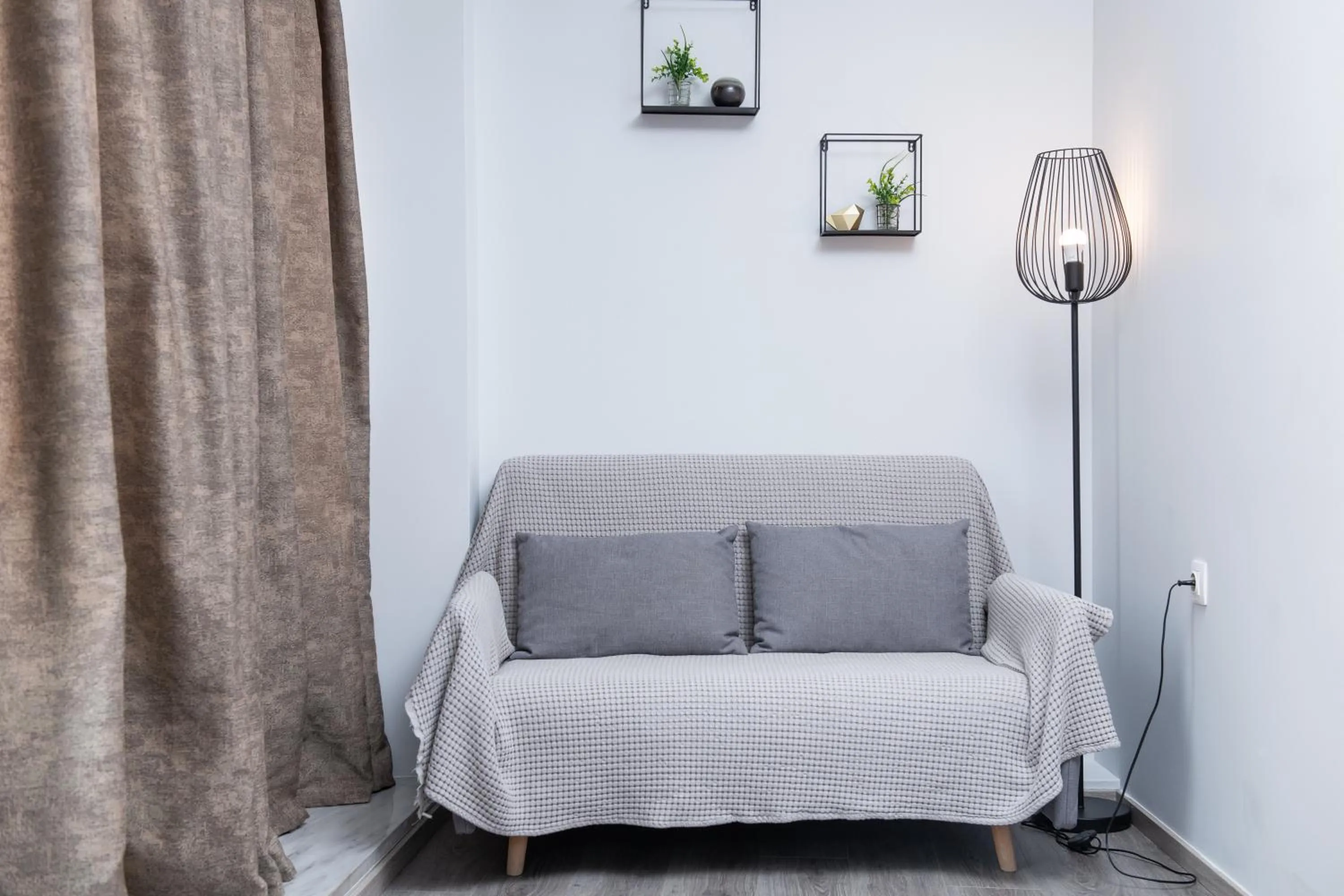 Bed in Enattica Monastiraki Living