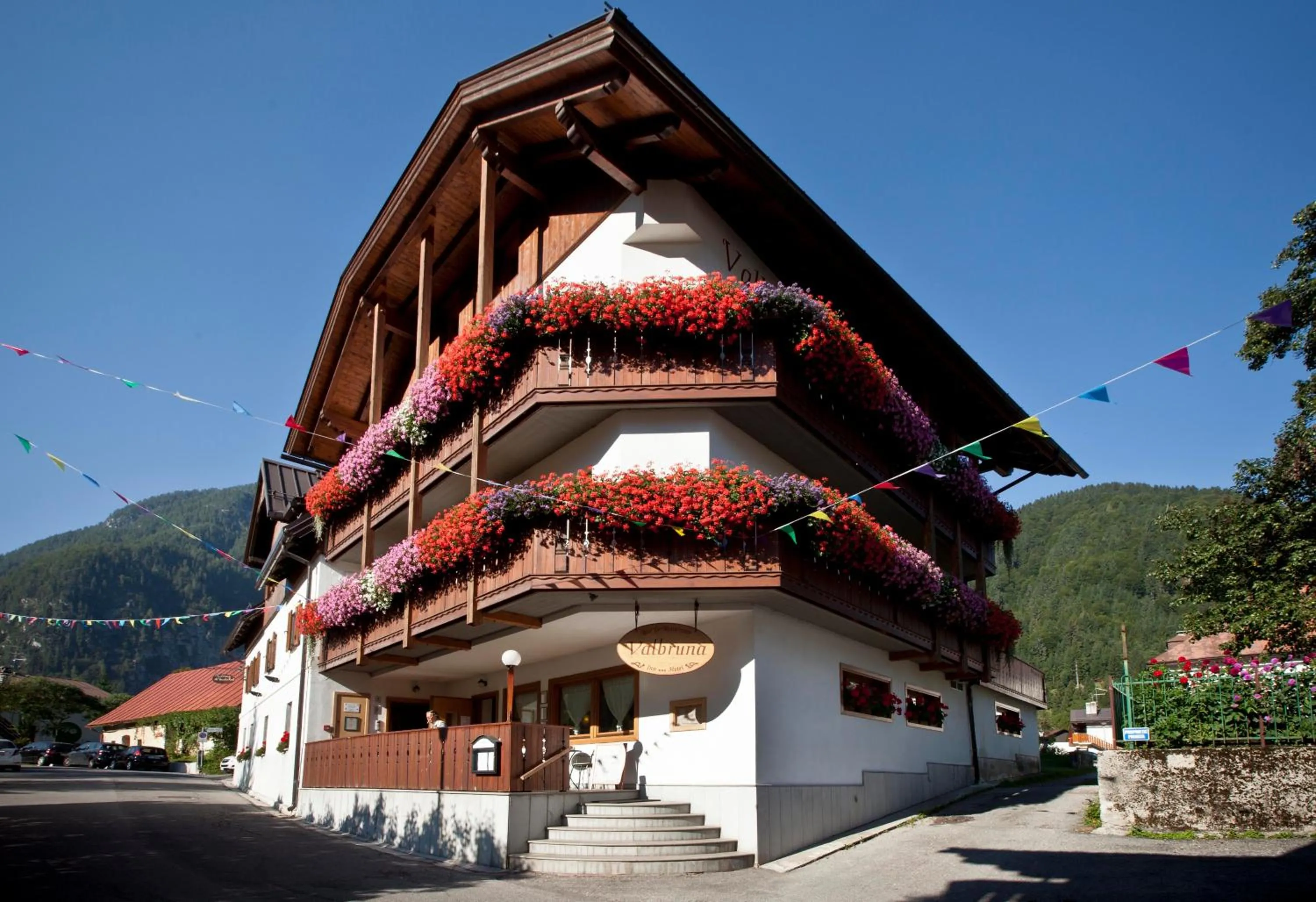 Valbruna Inn Bed & Breakfast