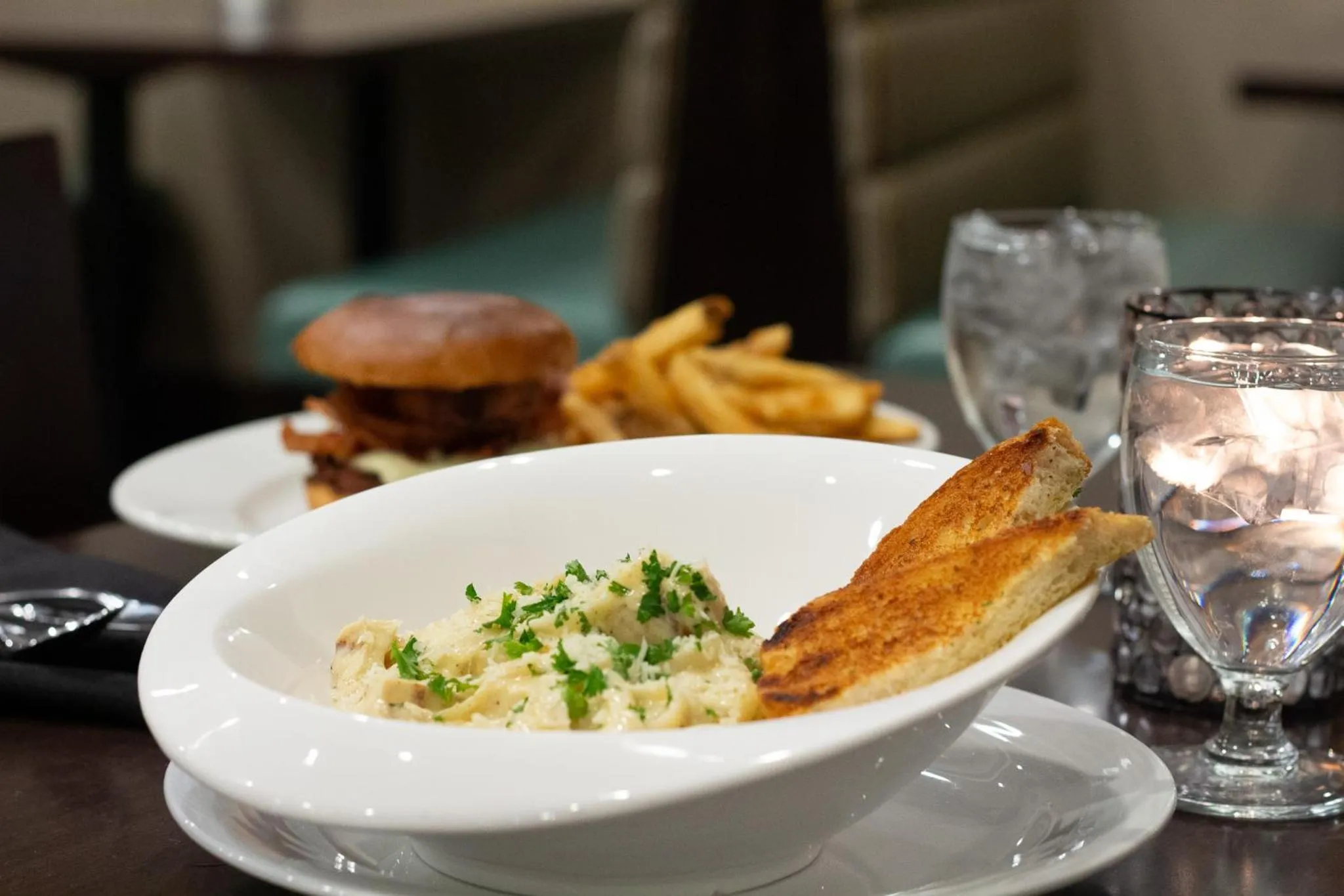 Restaurant/places to eat in Rodd Royalty