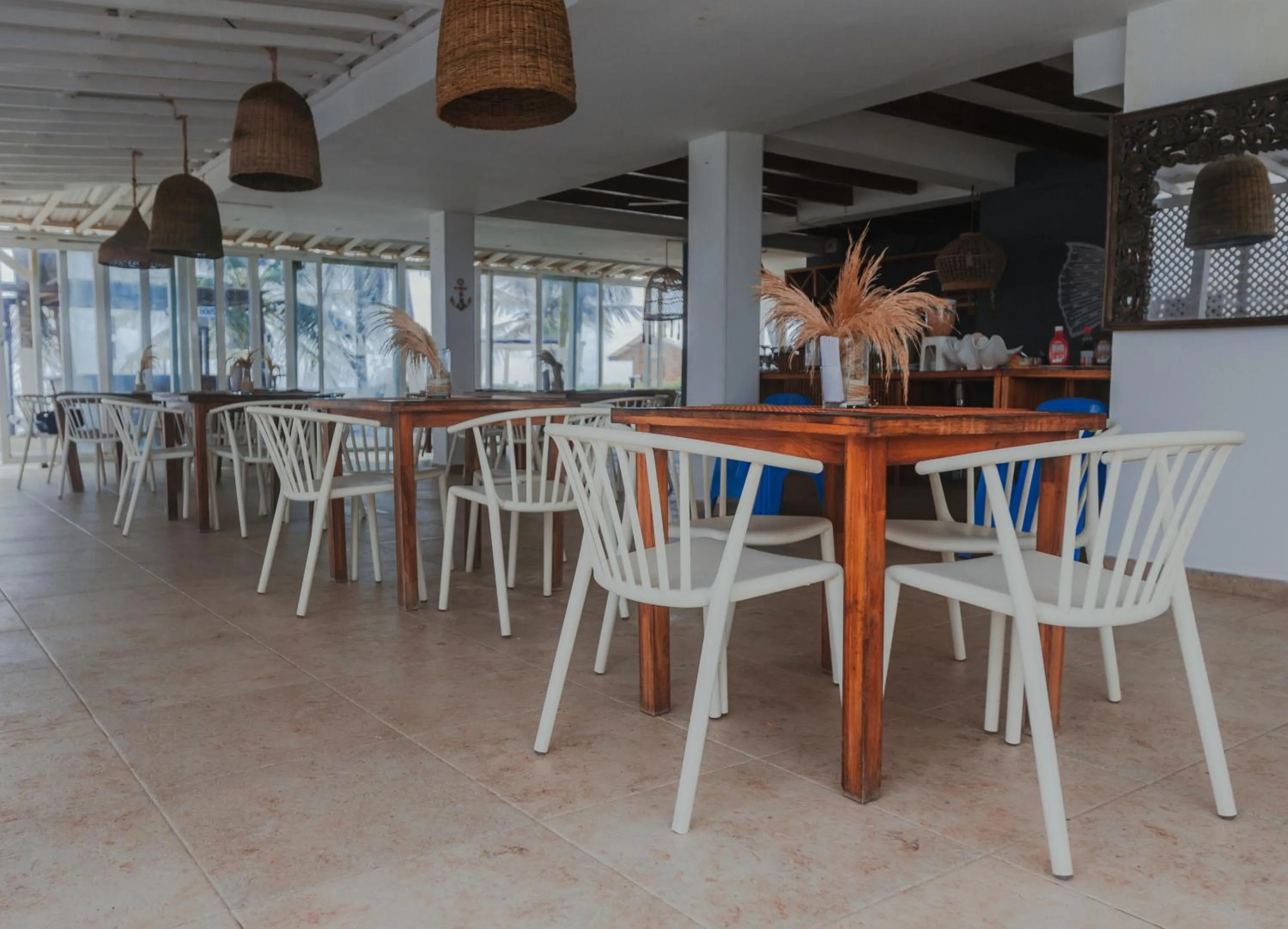 Restaurant/places to eat in Hotel San Luis Beach House By OxoHotel