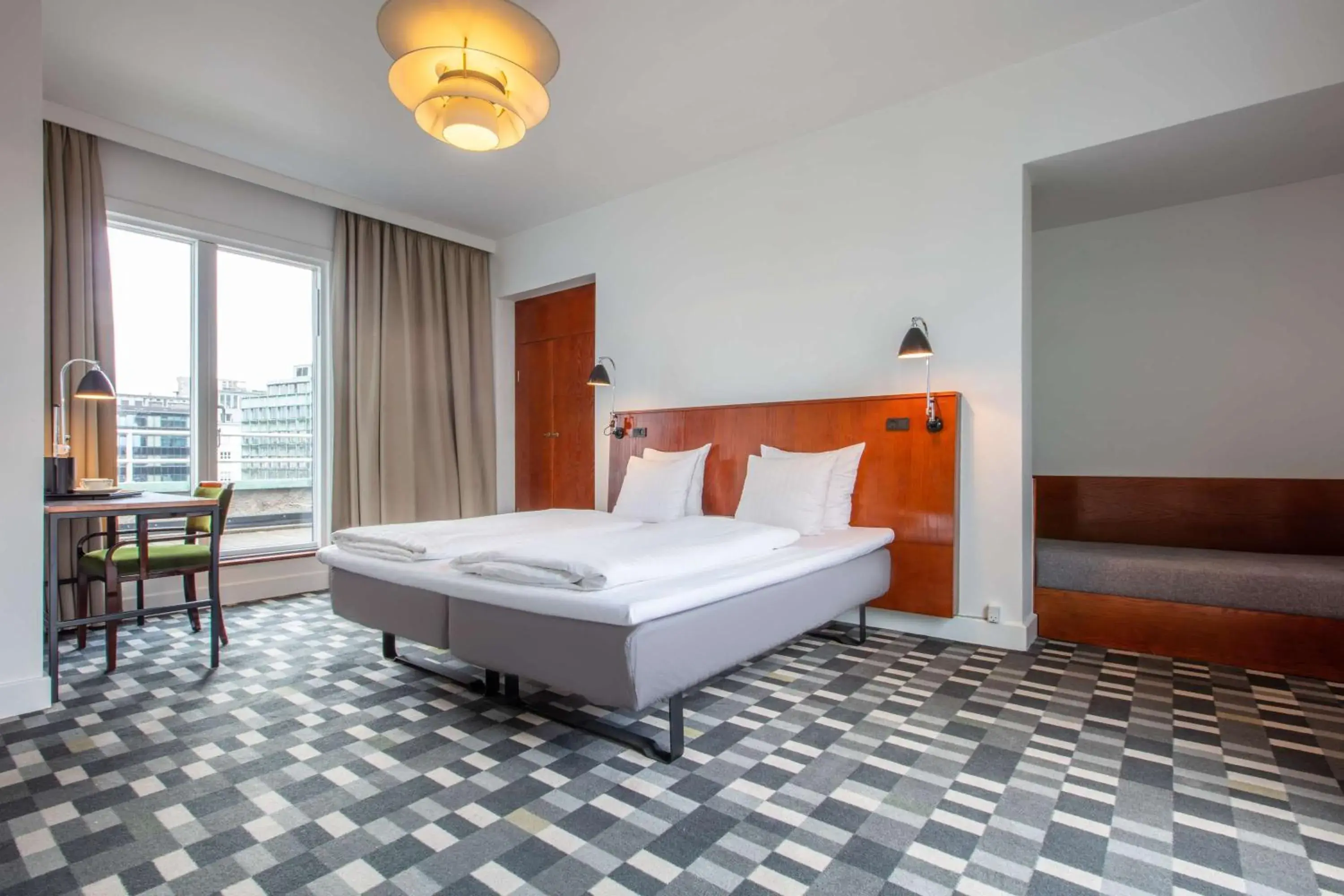 Bedroom, Bed in Hotel Astoria, Best Western Signature Collection Bedroom, Bed in Hotel Astoria, Best Western Signature Collection