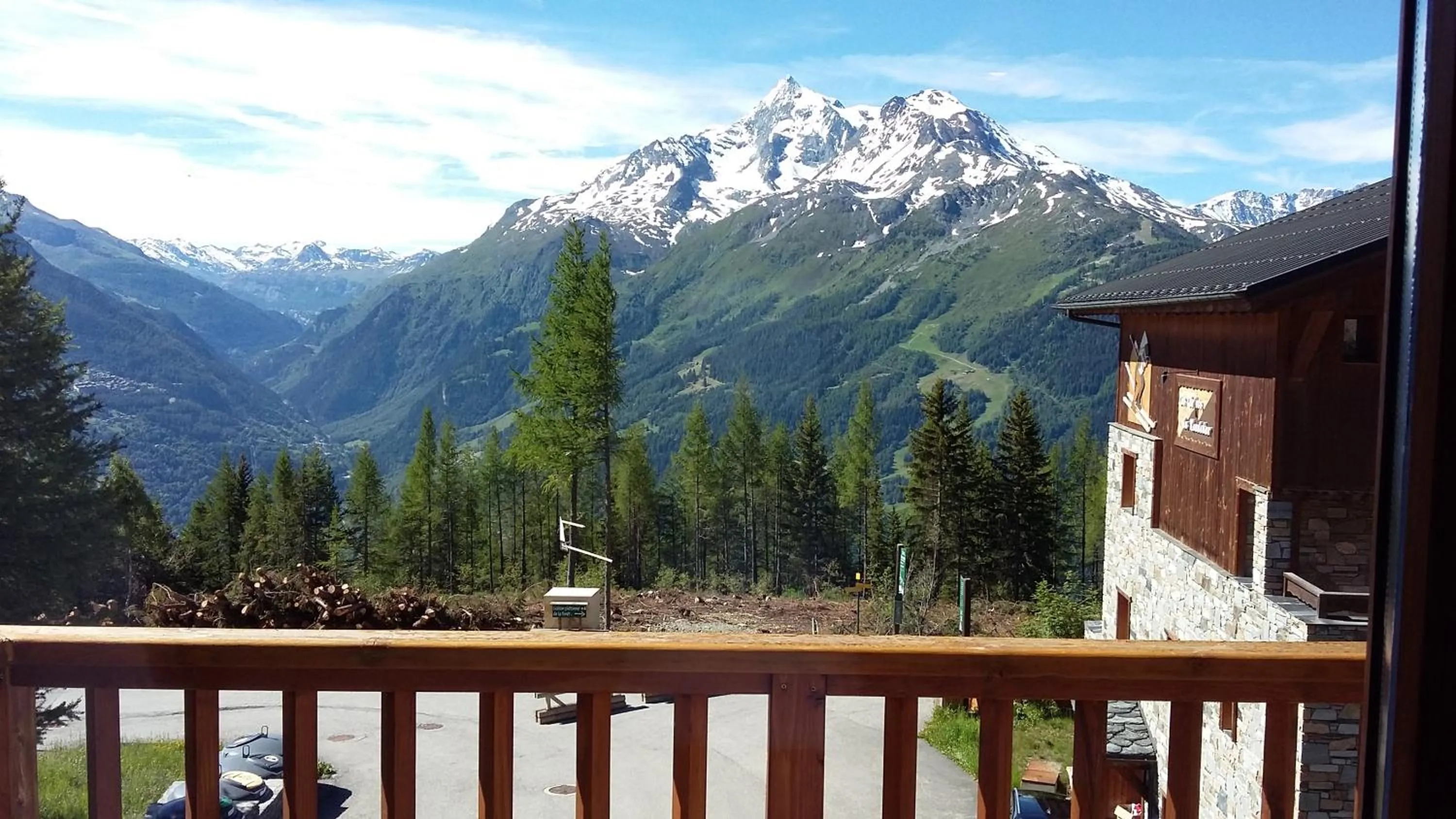 Mountain view in Chalet Matsuzaka - chambres d'hôtes de luxe