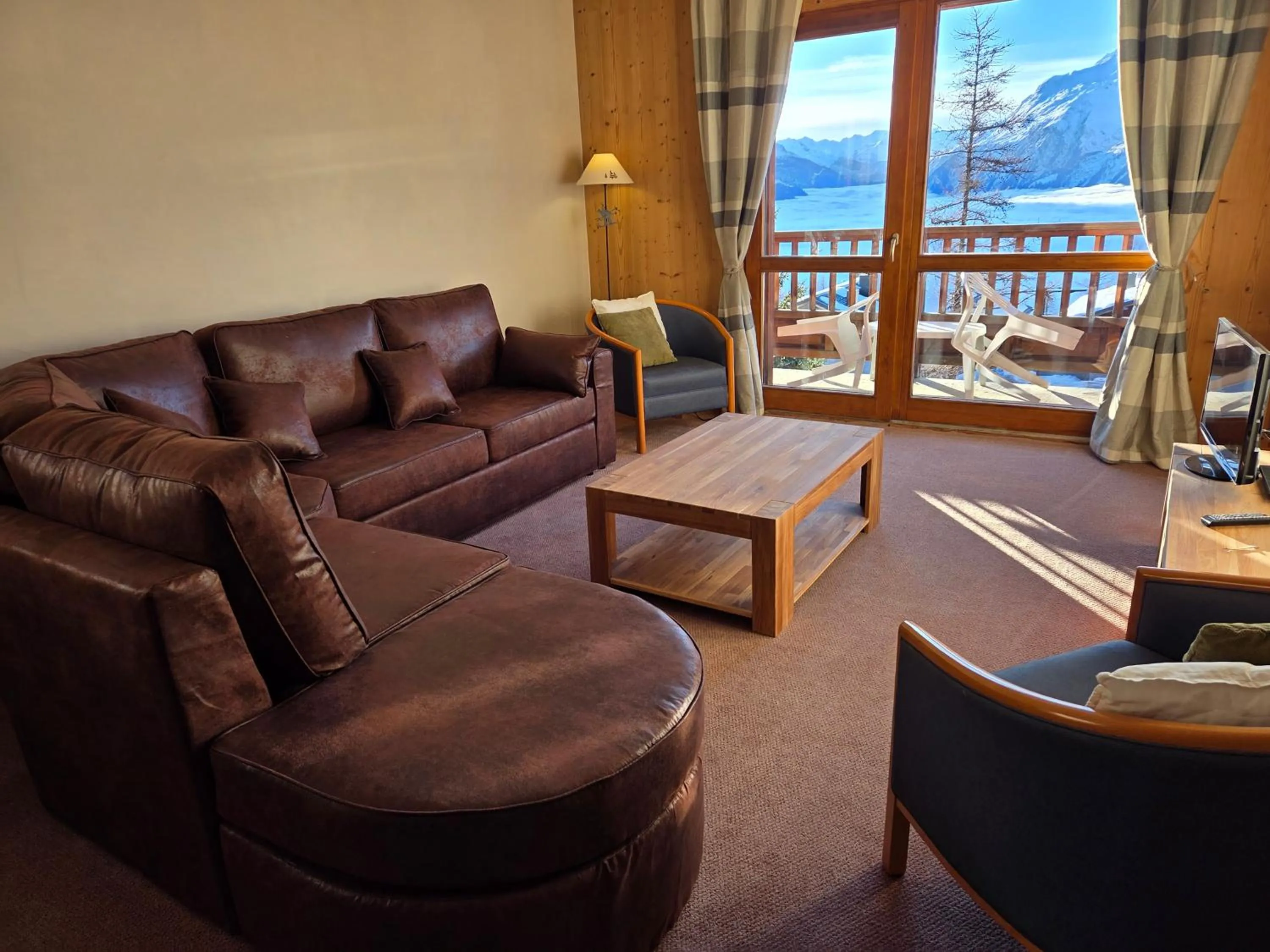 Mountain view in Chalet Matsuzaka - chambres d'hôtes de luxe