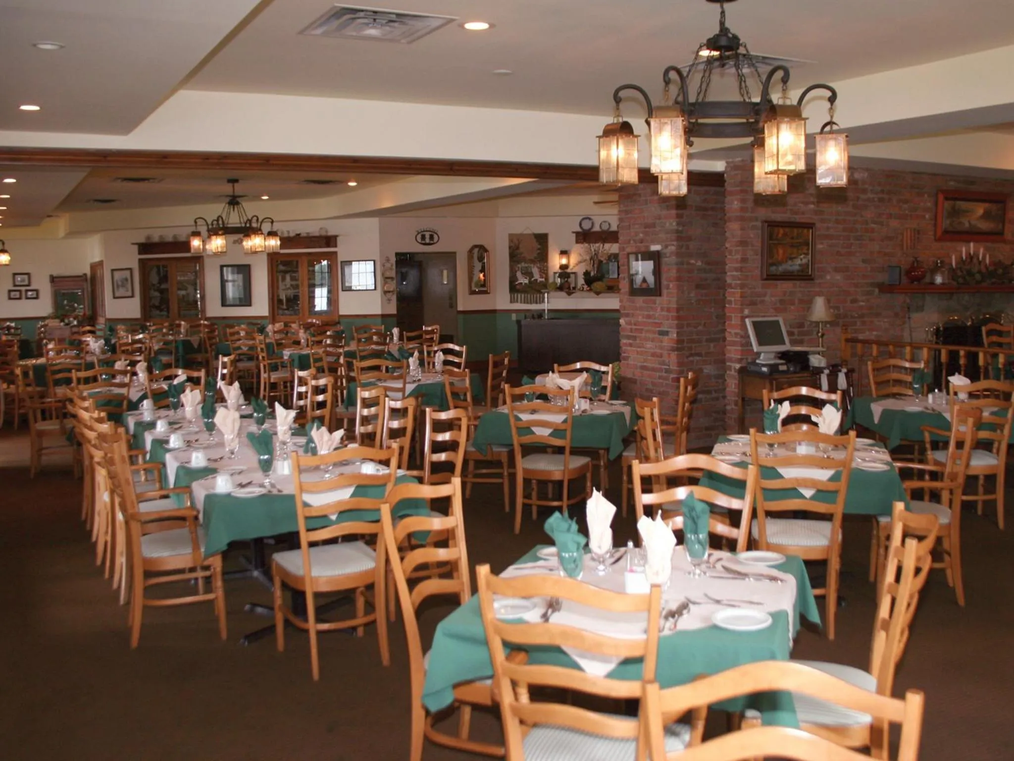 Restaurant/places to eat in Glen House Resort