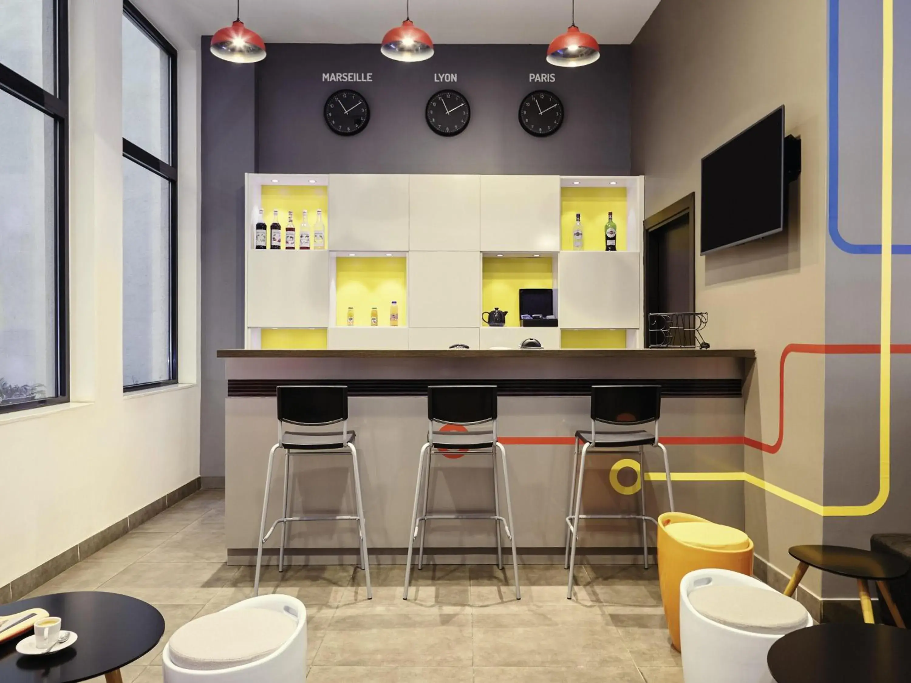 Lounge or bar in ibis Styles Marseille Gare Saint-Charles Lounge or bar in ibis Styles Marseille Gare Saint-Charles
