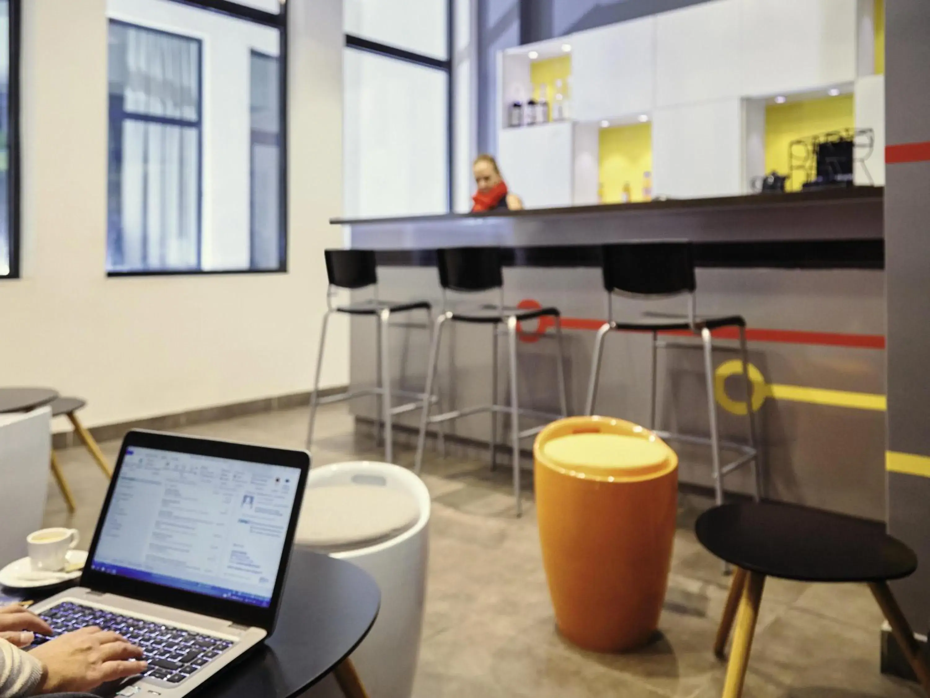 Lounge or bar in ibis Styles Marseille Gare Saint-Charles Lounge or bar in ibis Styles Marseille Gare Saint-Charles