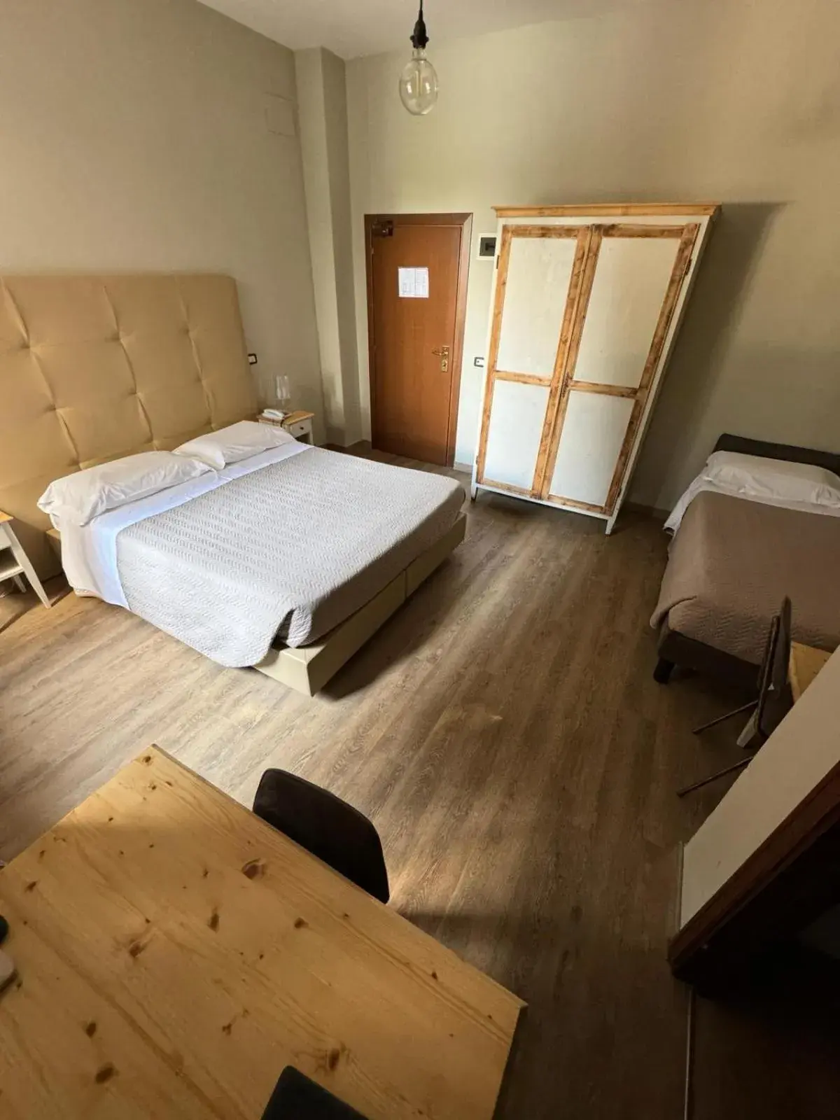 Triple Room in AgriHotel Villa Ambra Triple Room in AgriHotel Villa Ambra