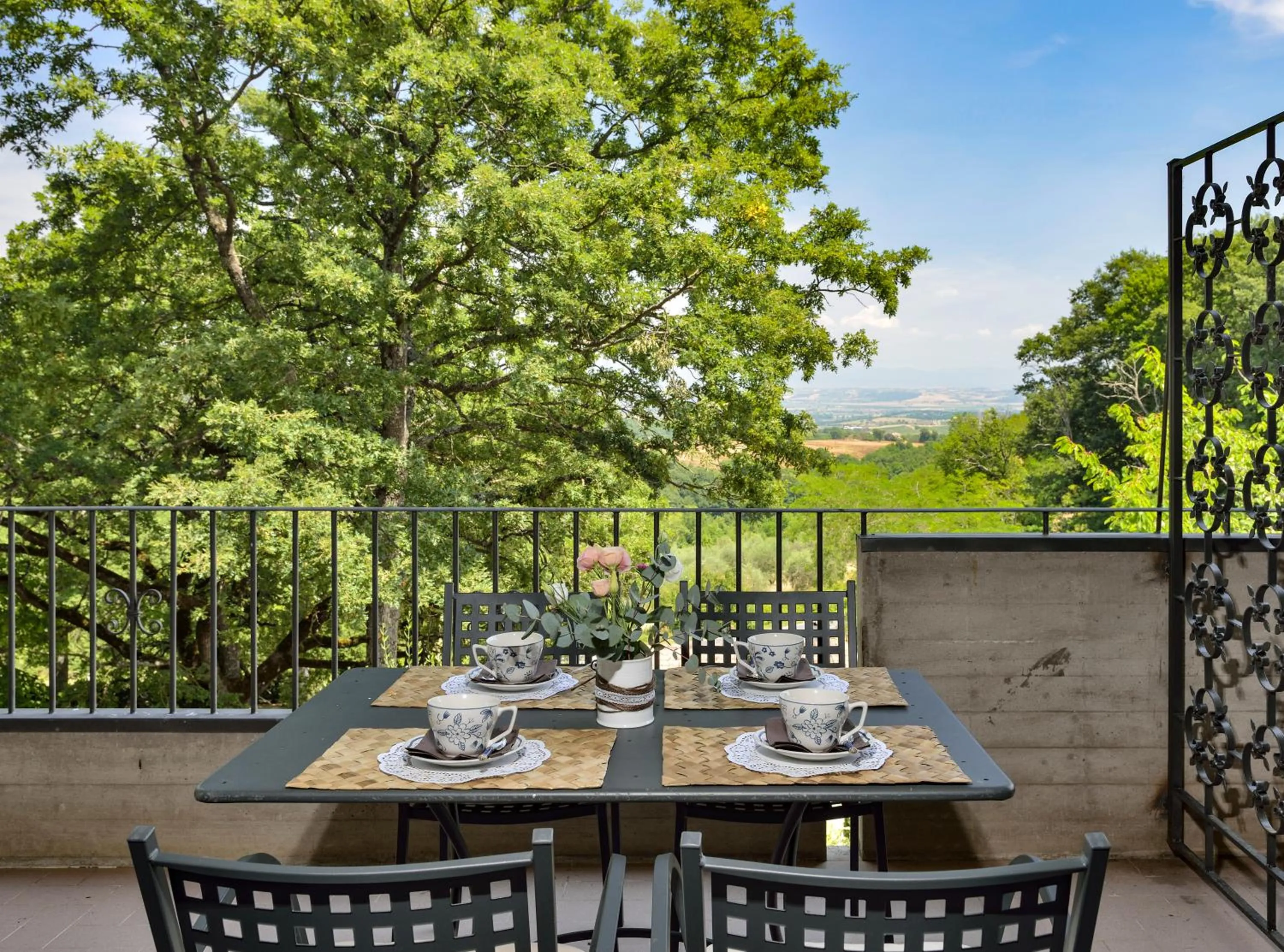 Balcony/Terrace in AgriHotel Villa Ambra