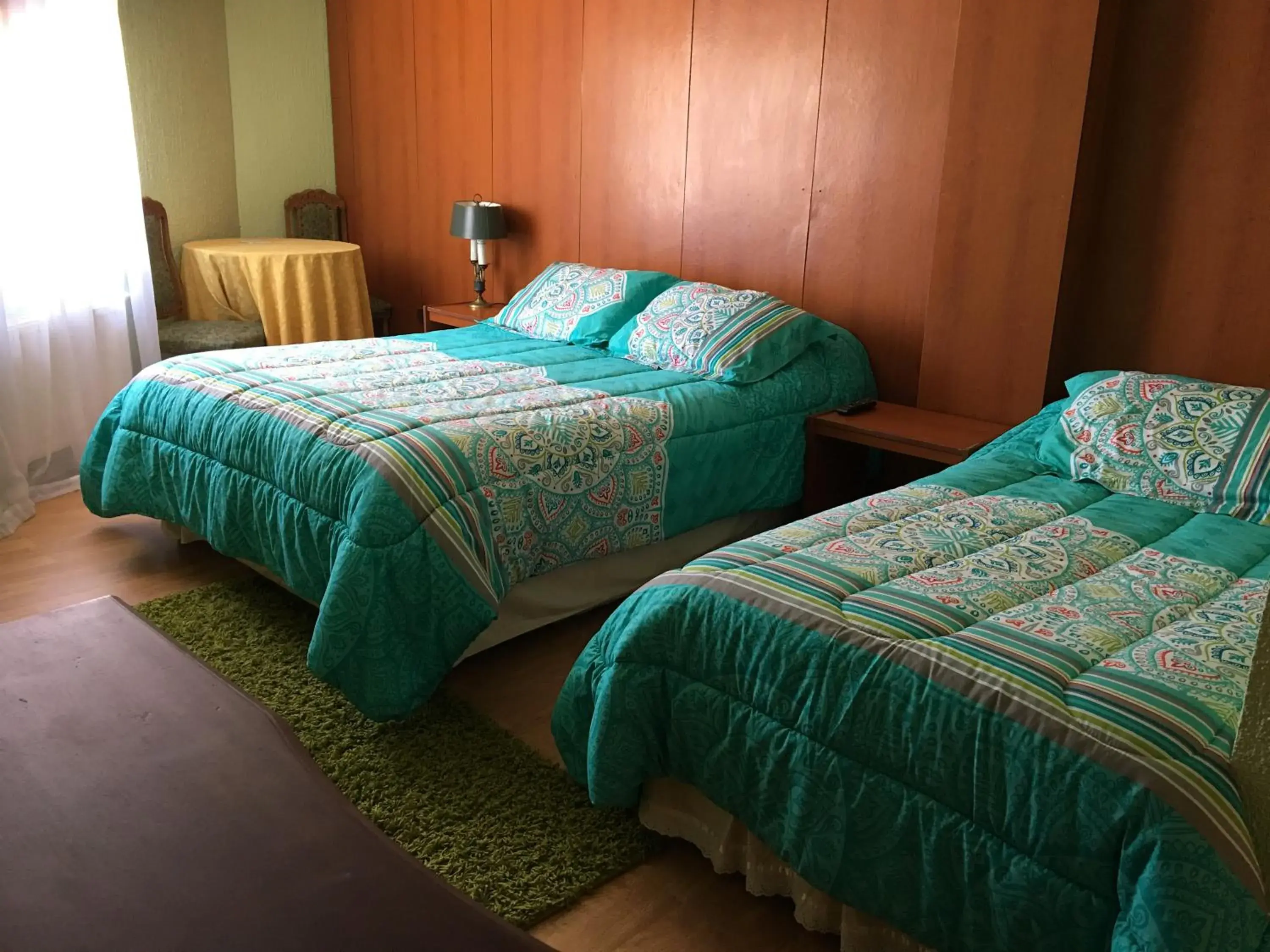 Standard Triple Room in Eco Hostal Offenbacher-Hof Standard Triple Room in Eco Hostal Offenbacher-Hof