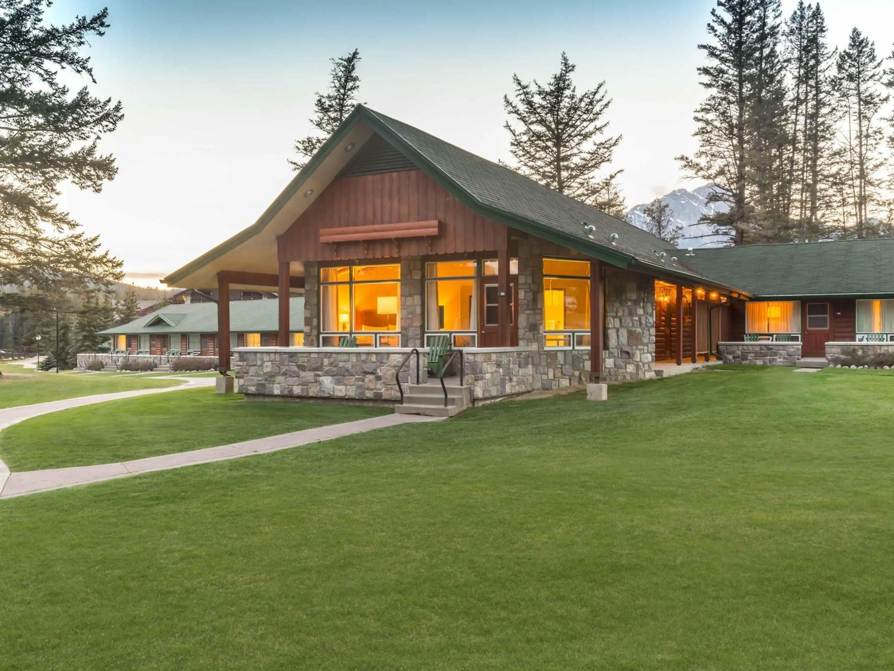 Bedroom in Fairmont Jasper Park Lodge