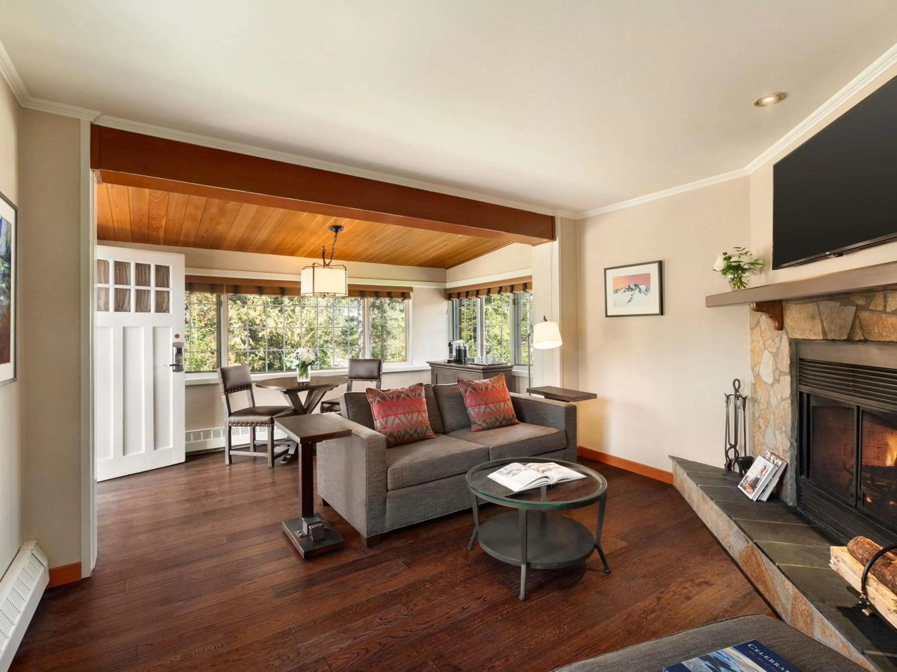 Bedroom in Fairmont Jasper Park Lodge