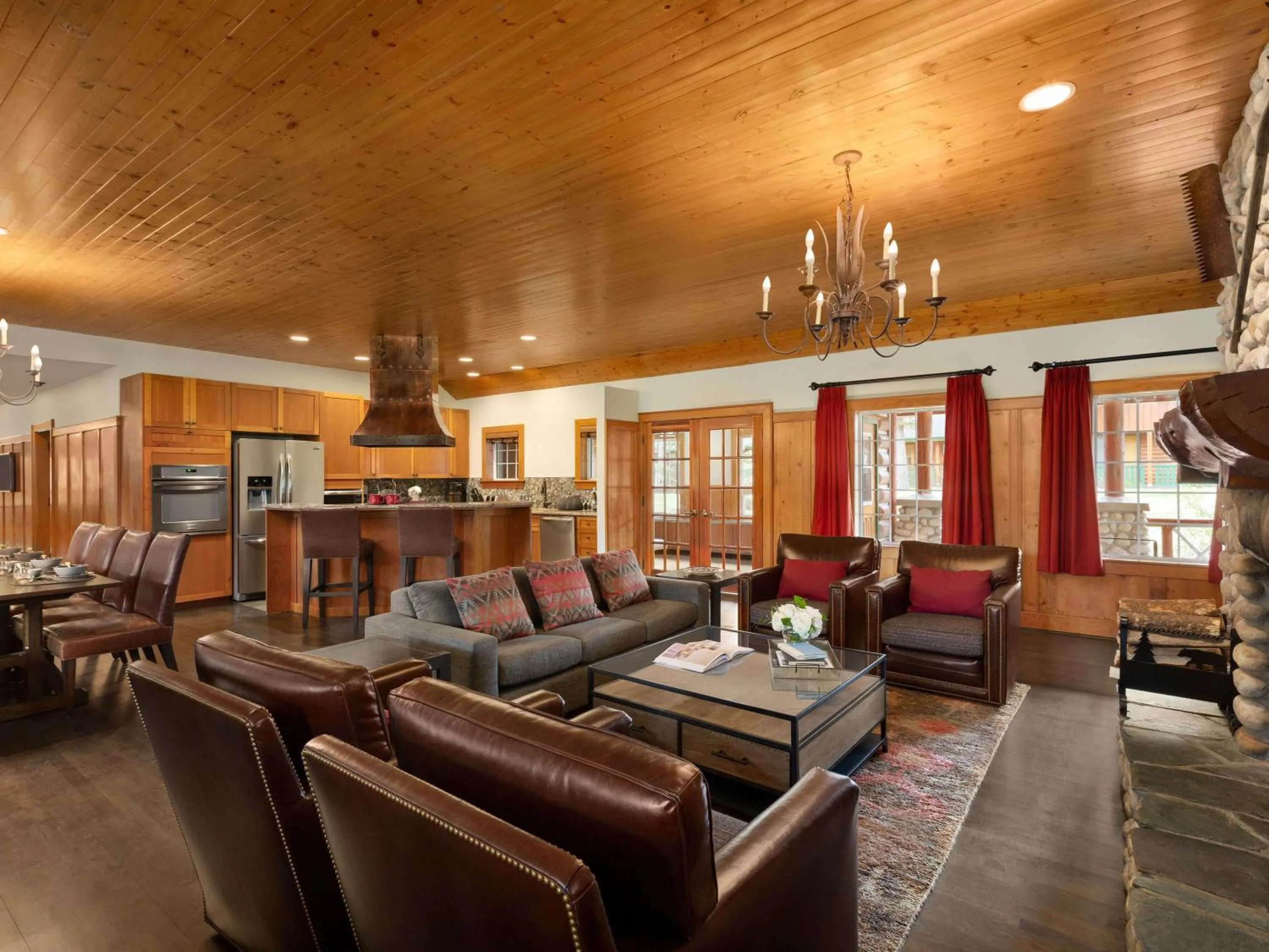 Bedroom in Fairmont Jasper Park Lodge