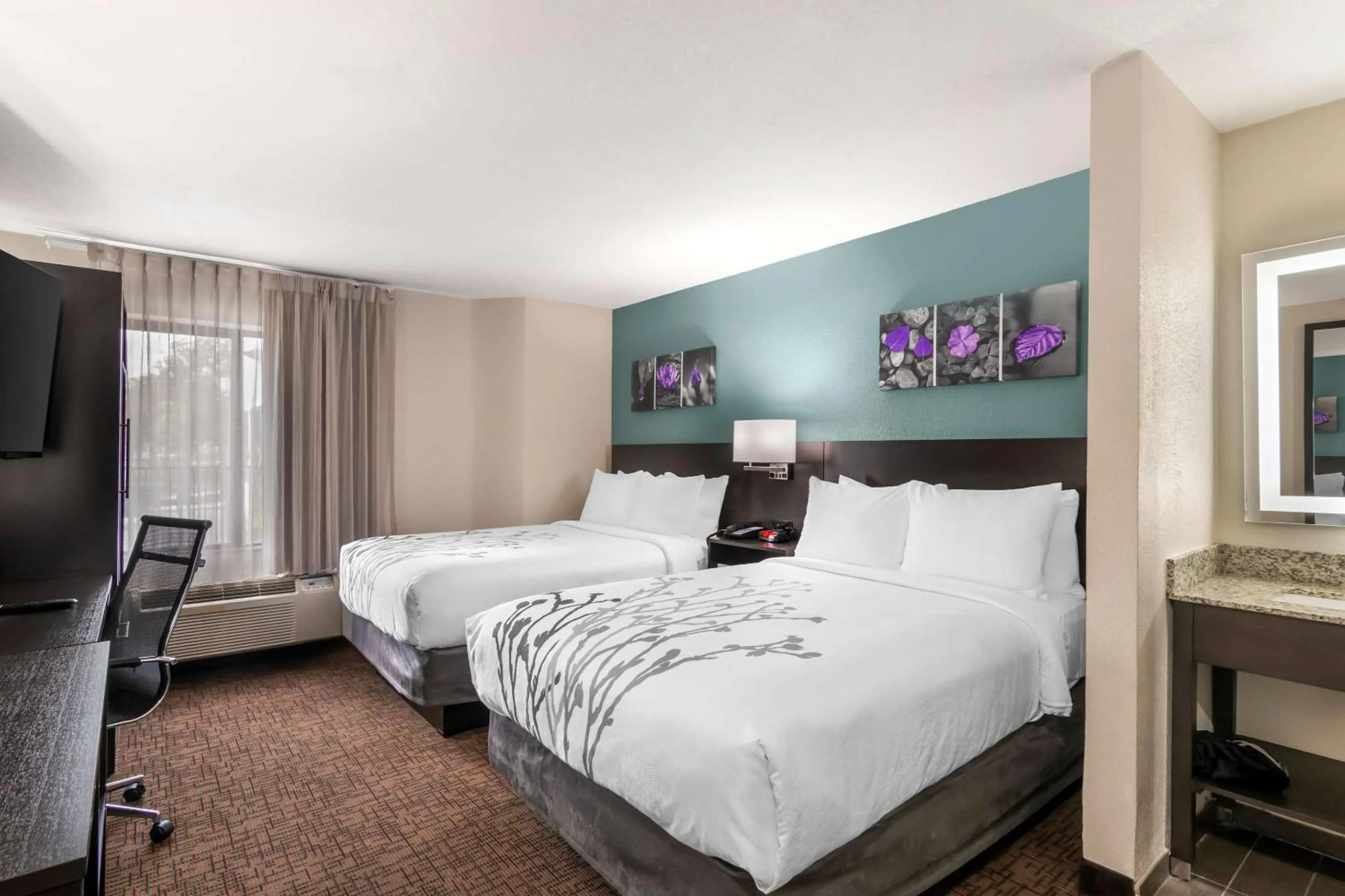 Bedroom, Bed in Sleep Inn Olathe - Kansas City