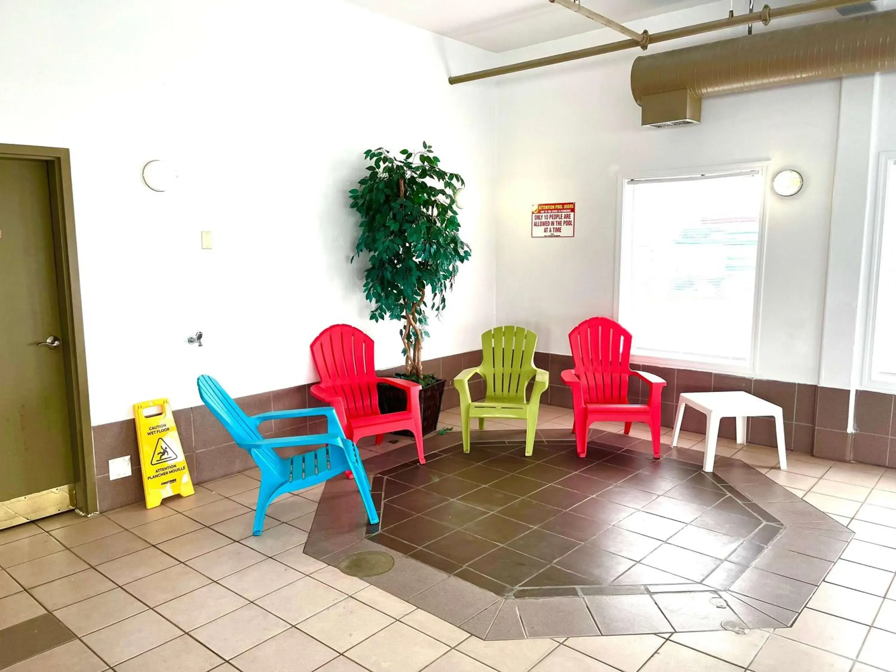 Pool view in Super 8 by Wyndham Hinton Pool view in Super 8 by Wyndham Hinton