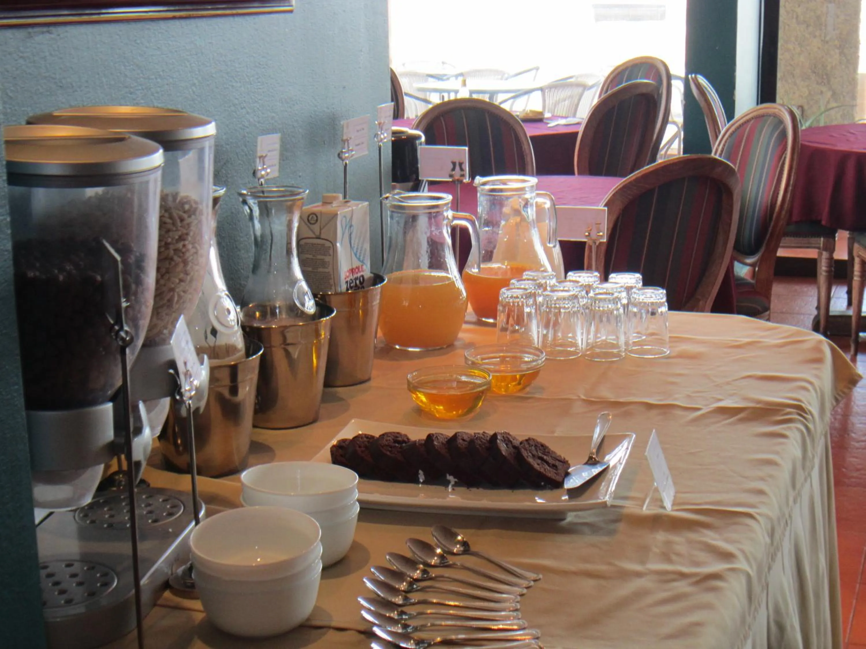 Buffet breakfast in Hotel Canto del Mar