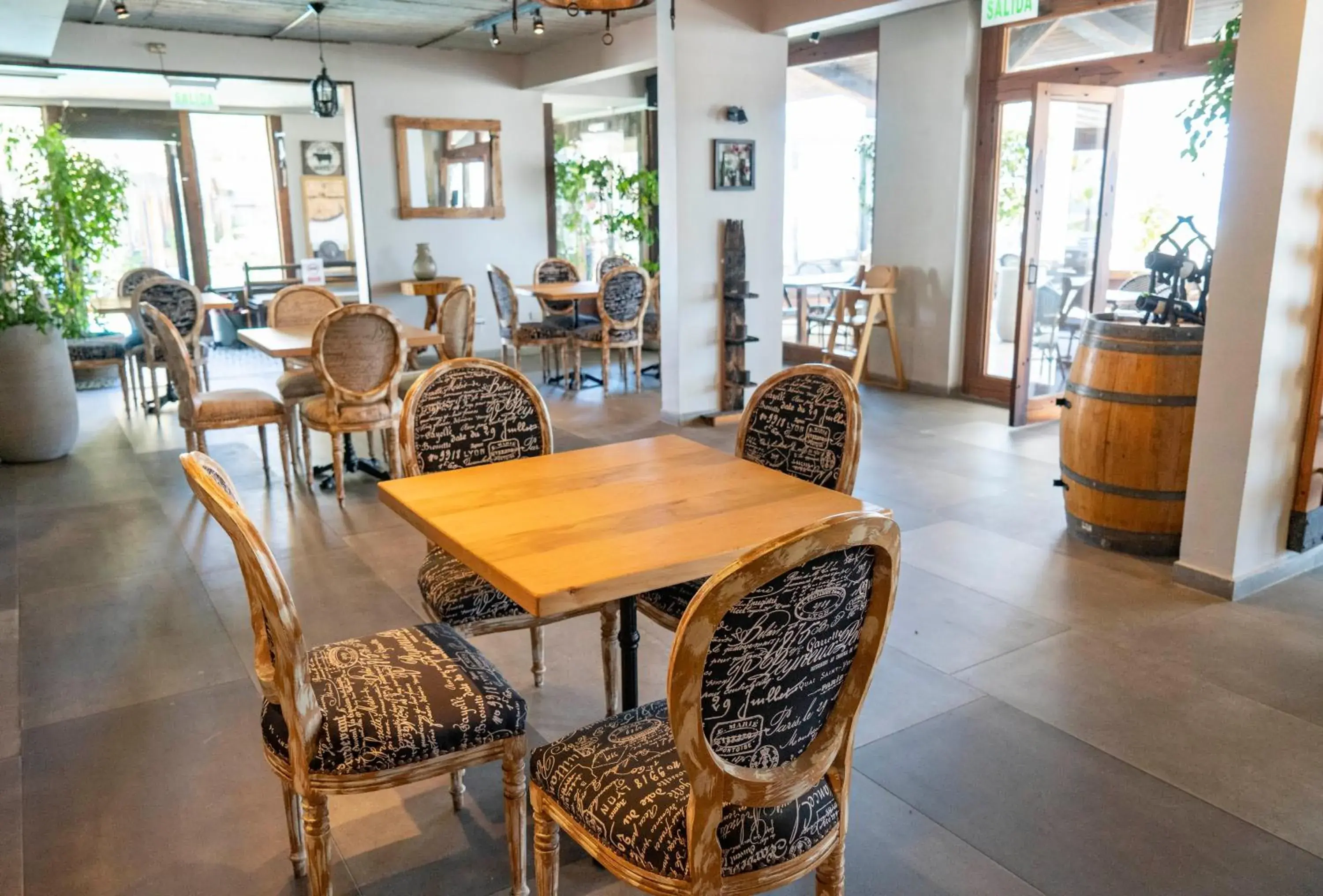 Restaurant/places to eat in Hotel Canto del Mar Restaurant/places to eat in Hotel Canto del Mar