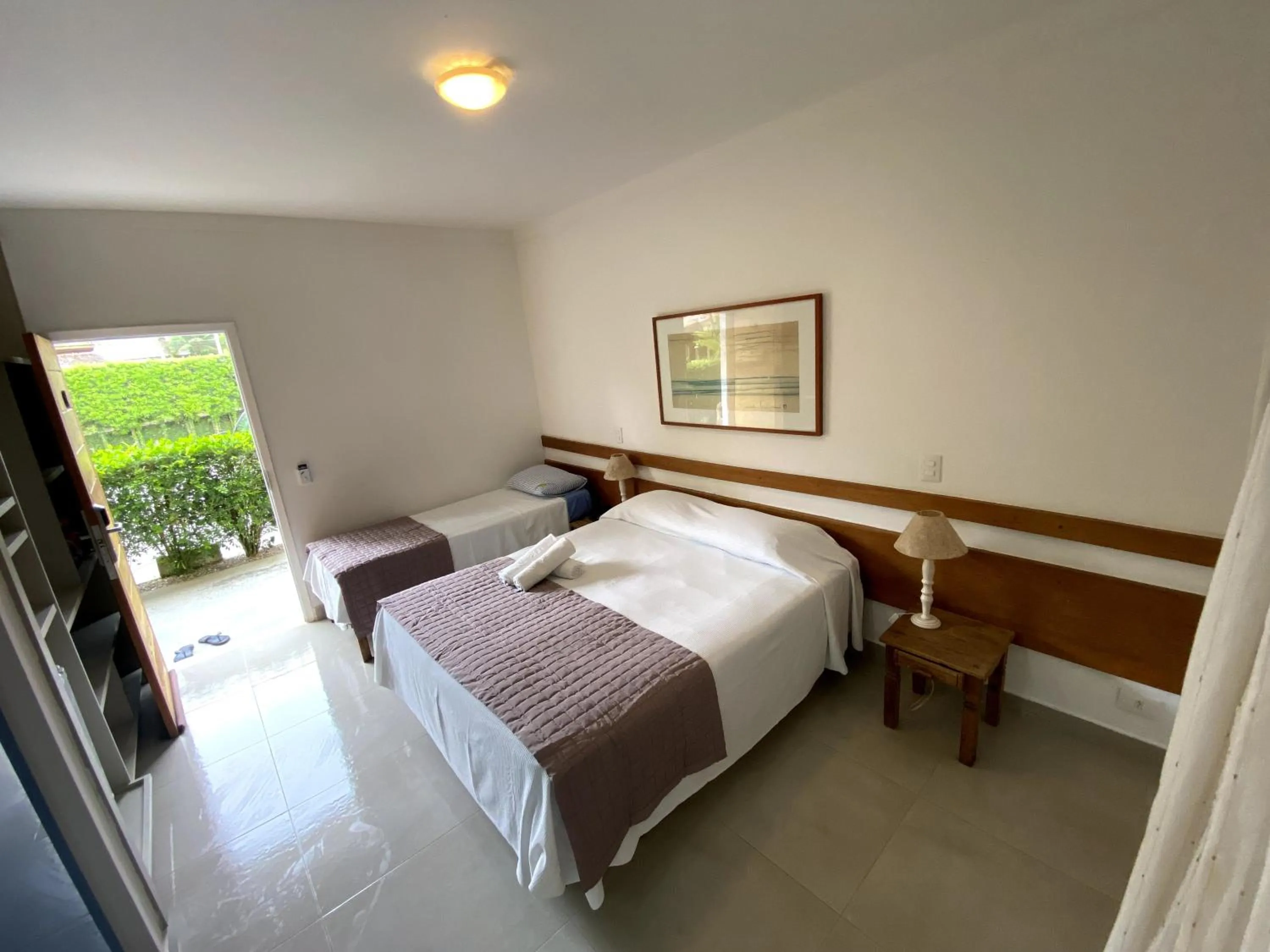 Bed in Mar e Praia Hotel