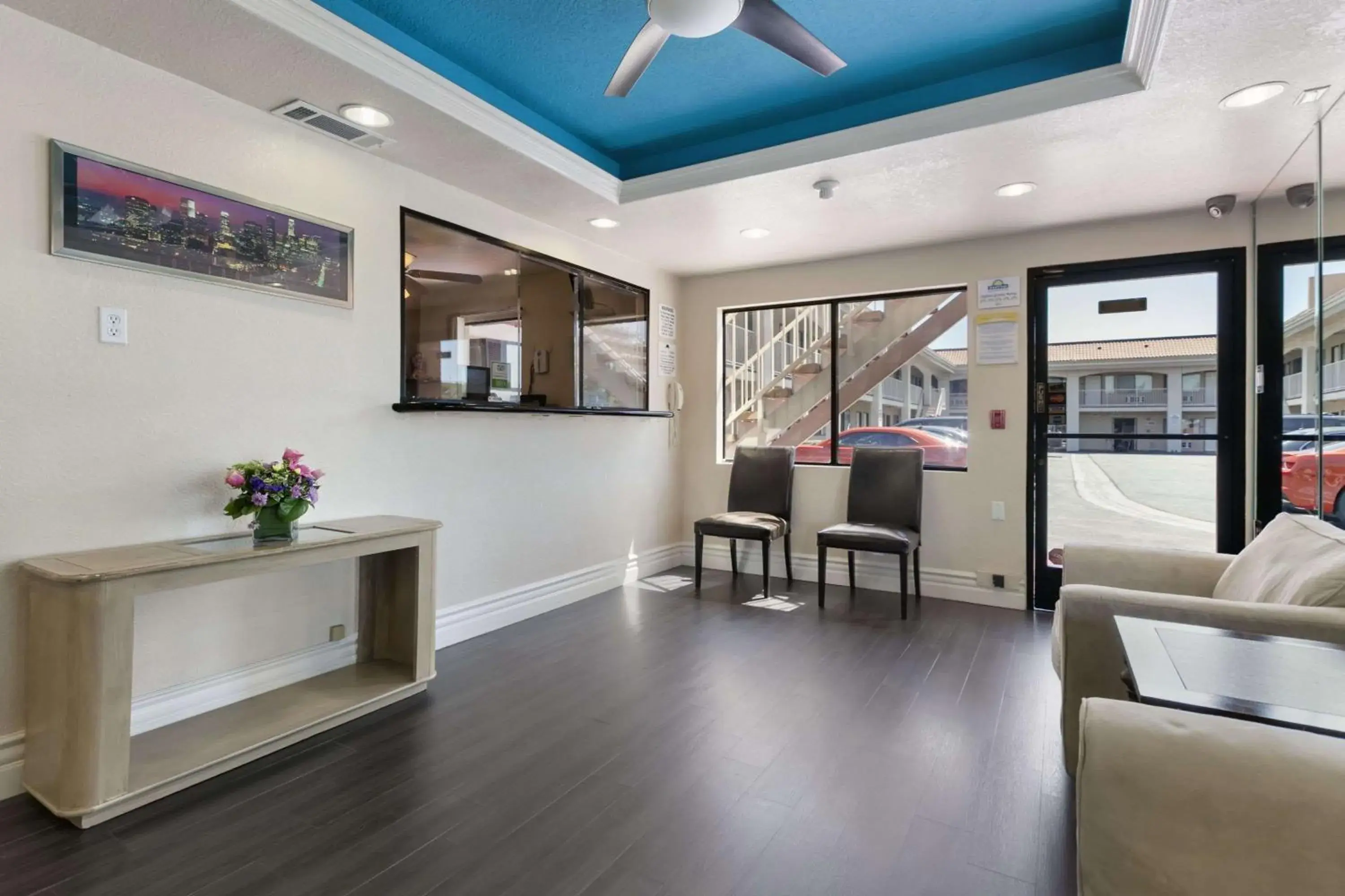 Lobby or reception in Days Inn by Wyndham Downey Lobby or reception in Days Inn by Wyndham Downey