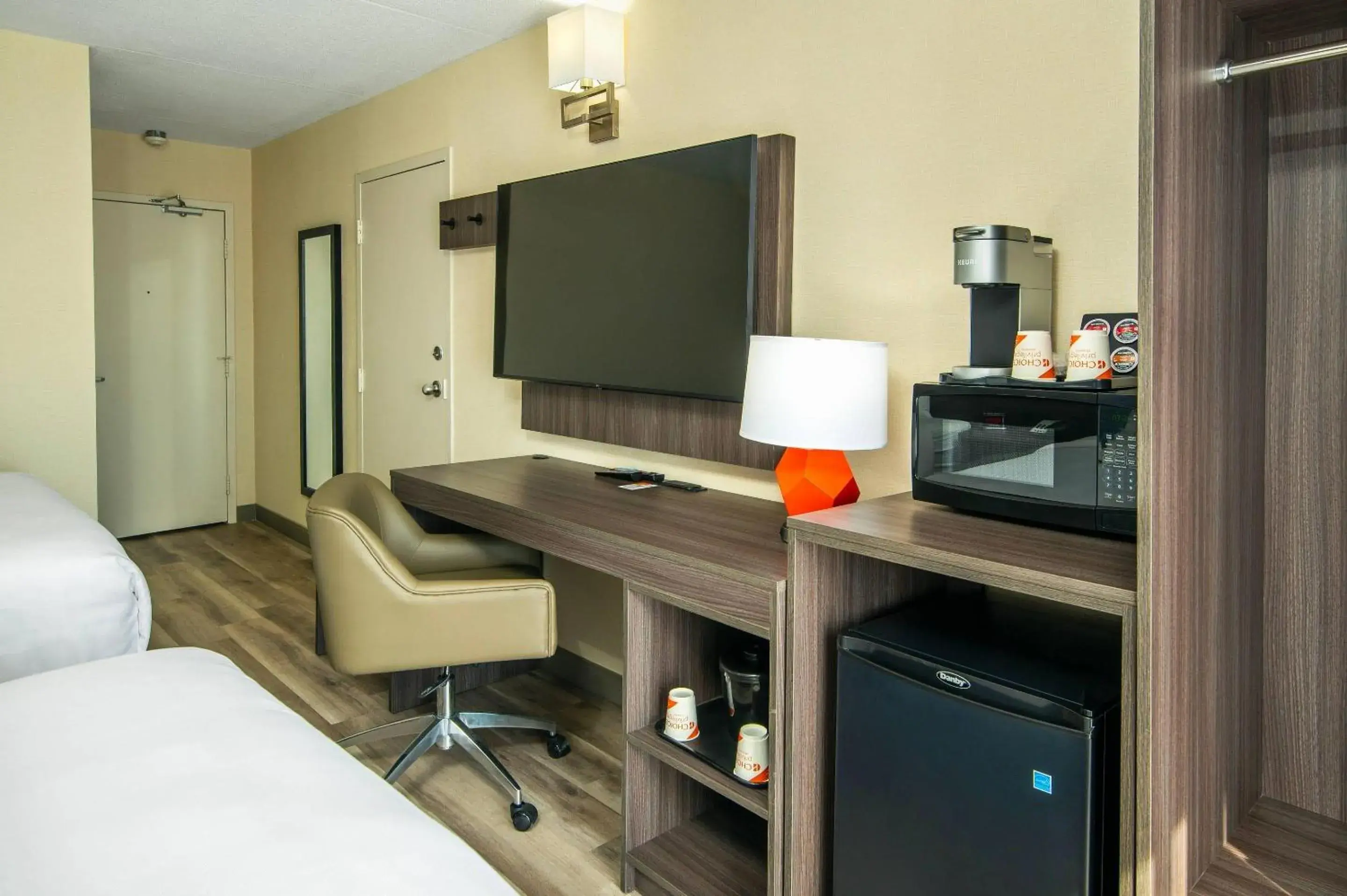 Bedroom, Bed in Quality Inn Bedroom, Bed in Quality Inn