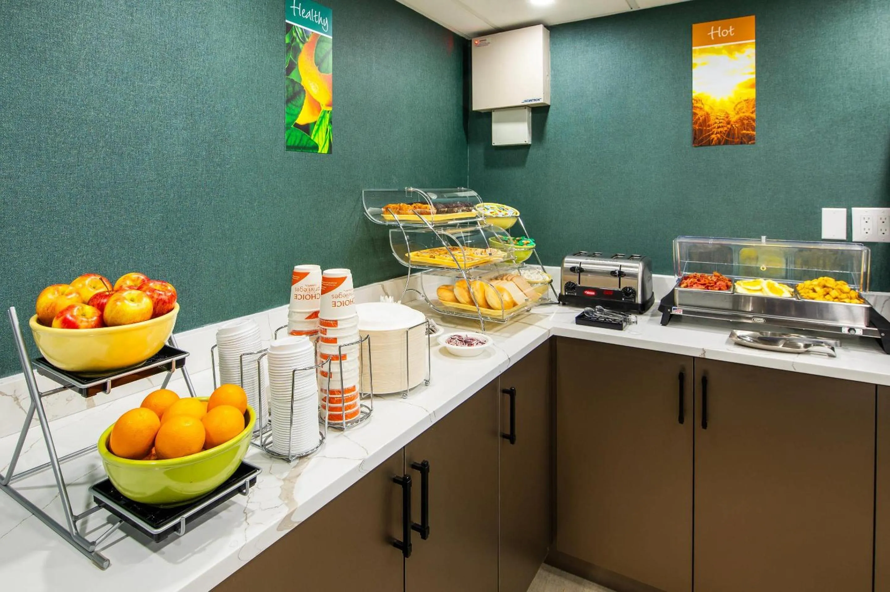 Breakfast in Quality Inn