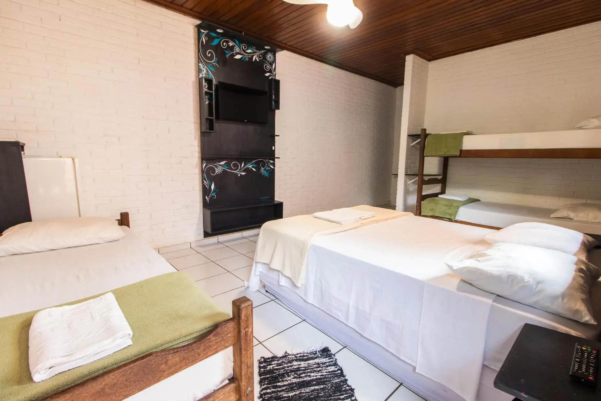 Standard Family Room - single occupancy in HOTELARE Pousada Bóra Morá Standard Family Room - single occupancy in HOTELARE Pousada Bóra Morá
